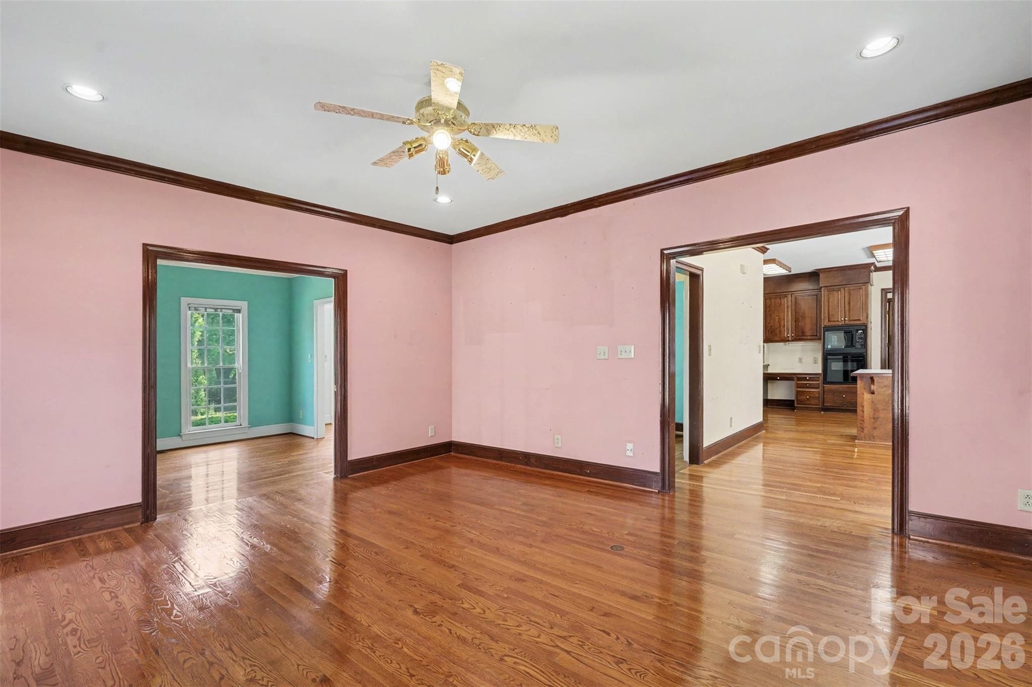 7708 Red Oak Lane — Charlotte