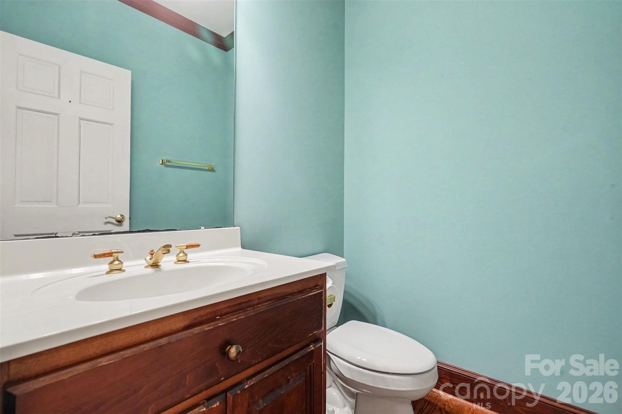7708 Red Oak Lane — Charlotte