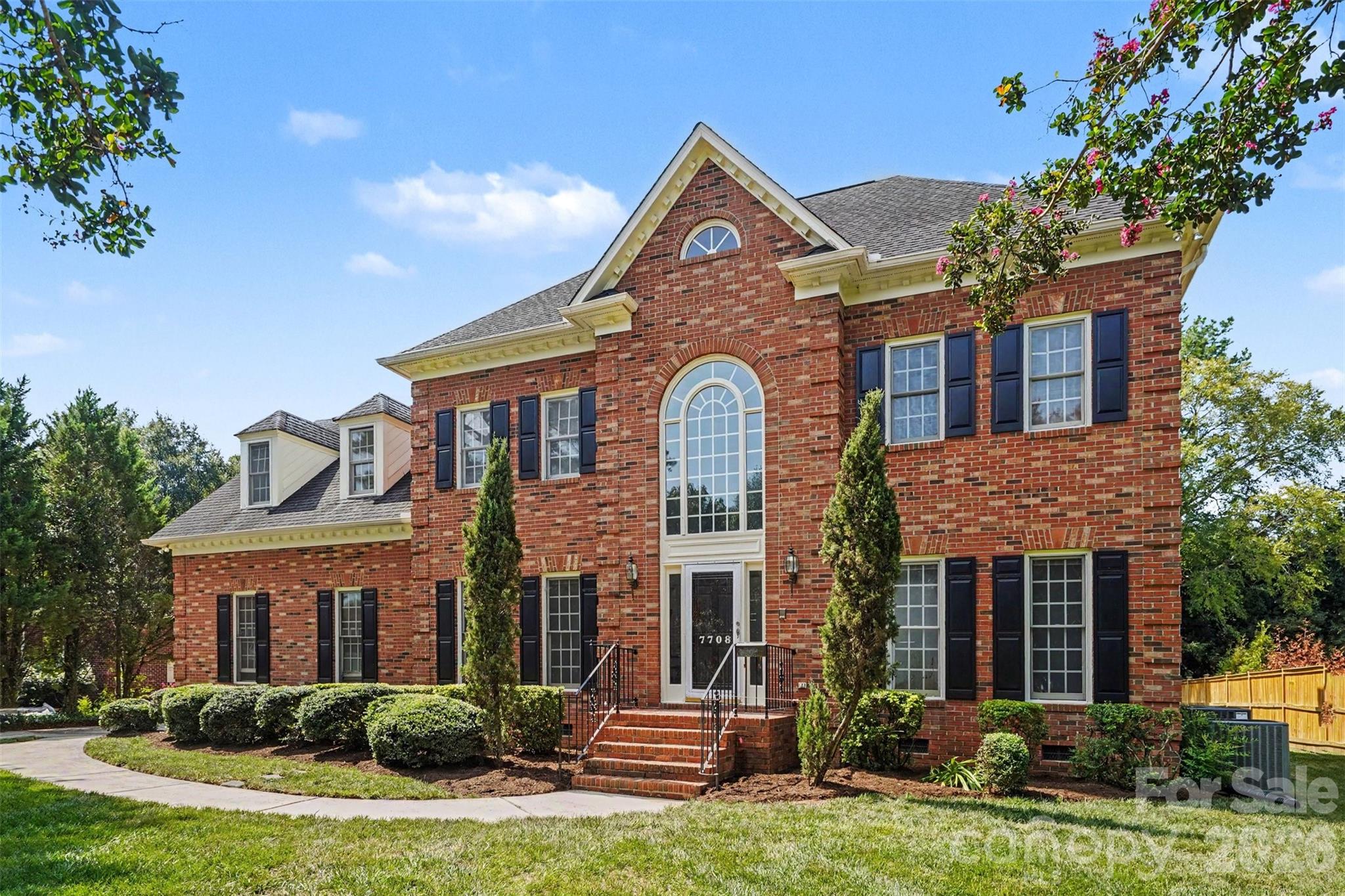 7708 Red Oak Lane — Charlotte