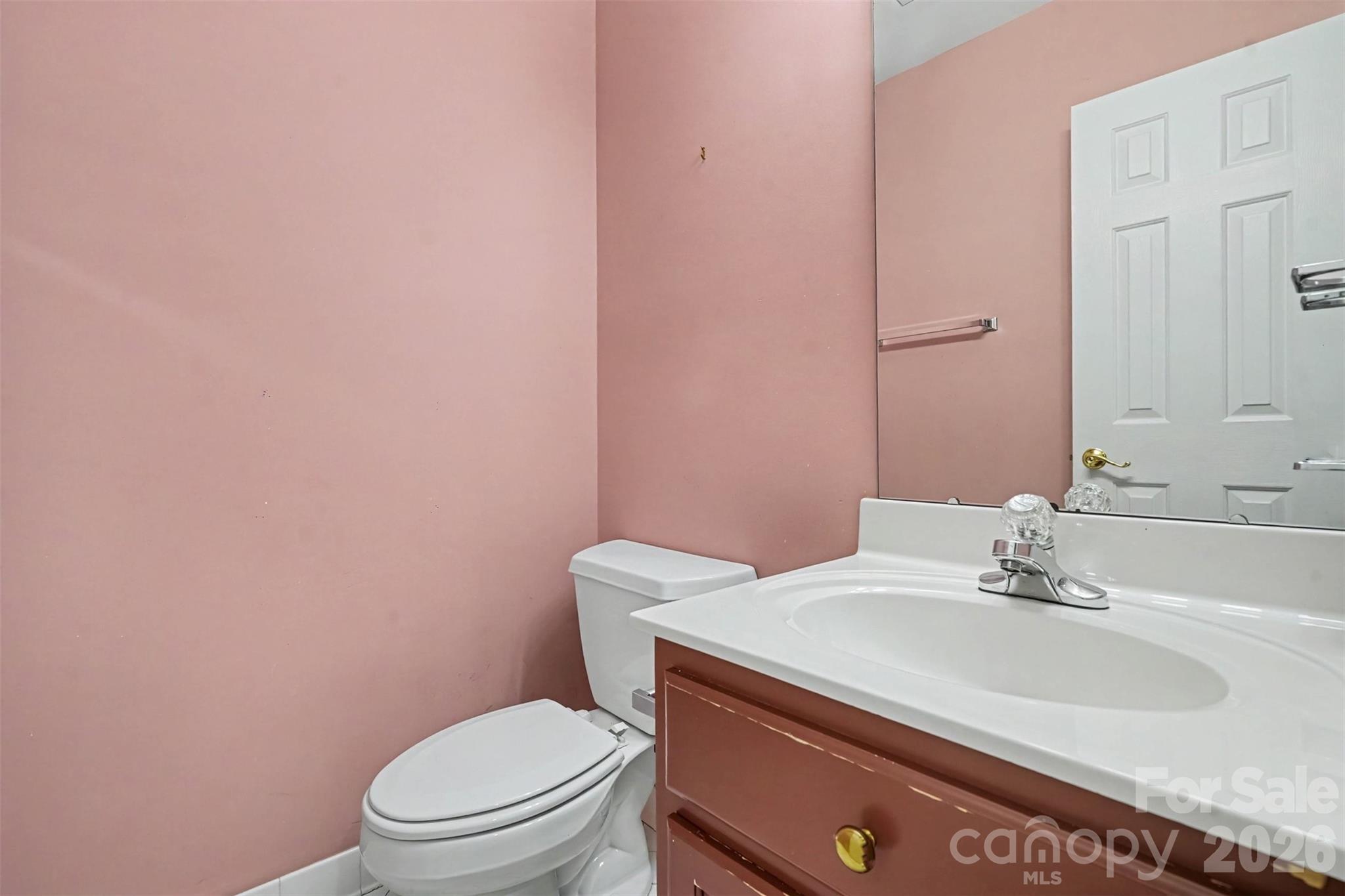 7708 Red Oak Lane — Charlotte