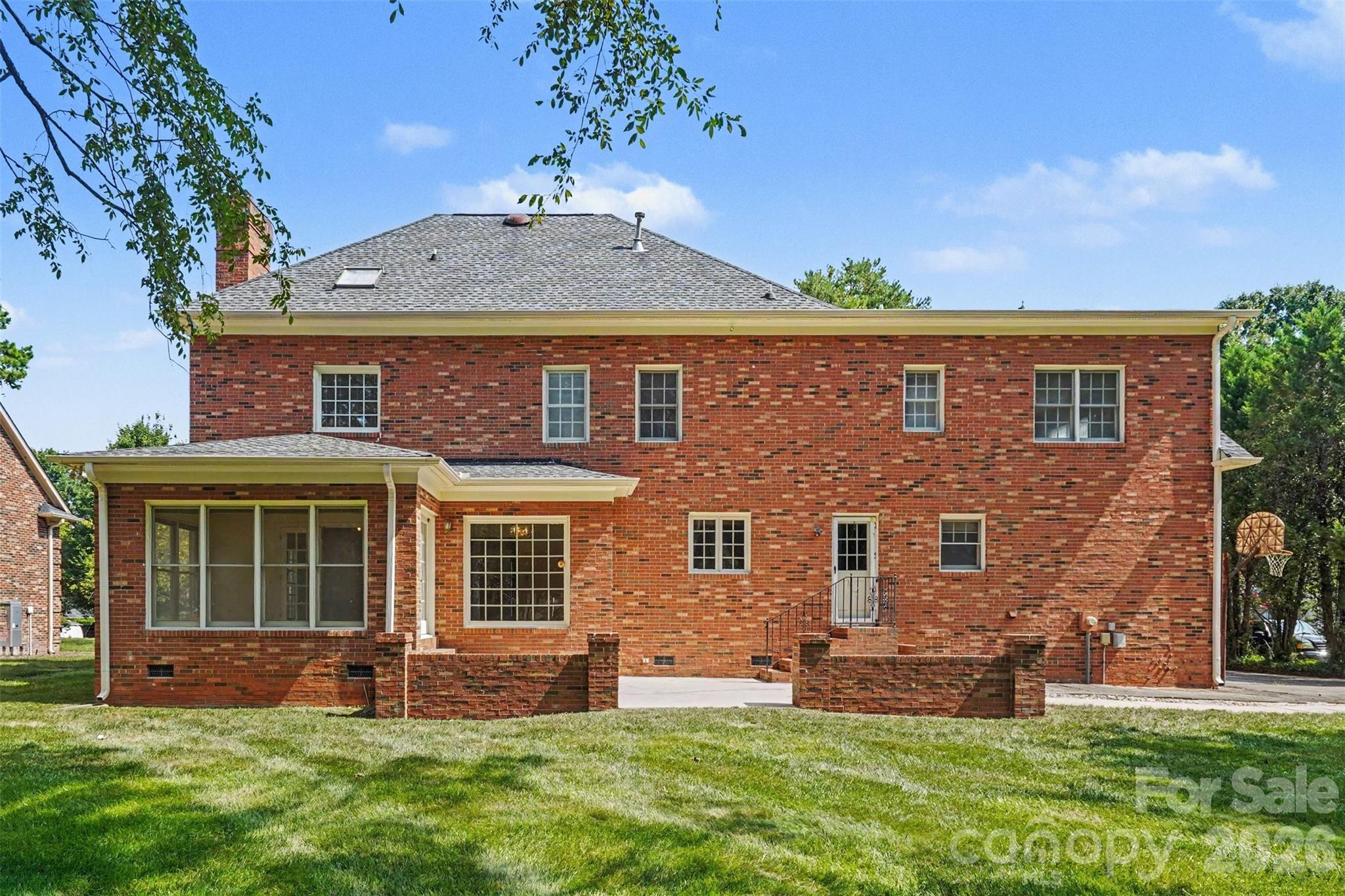 7708 Red Oak Lane — Charlotte
