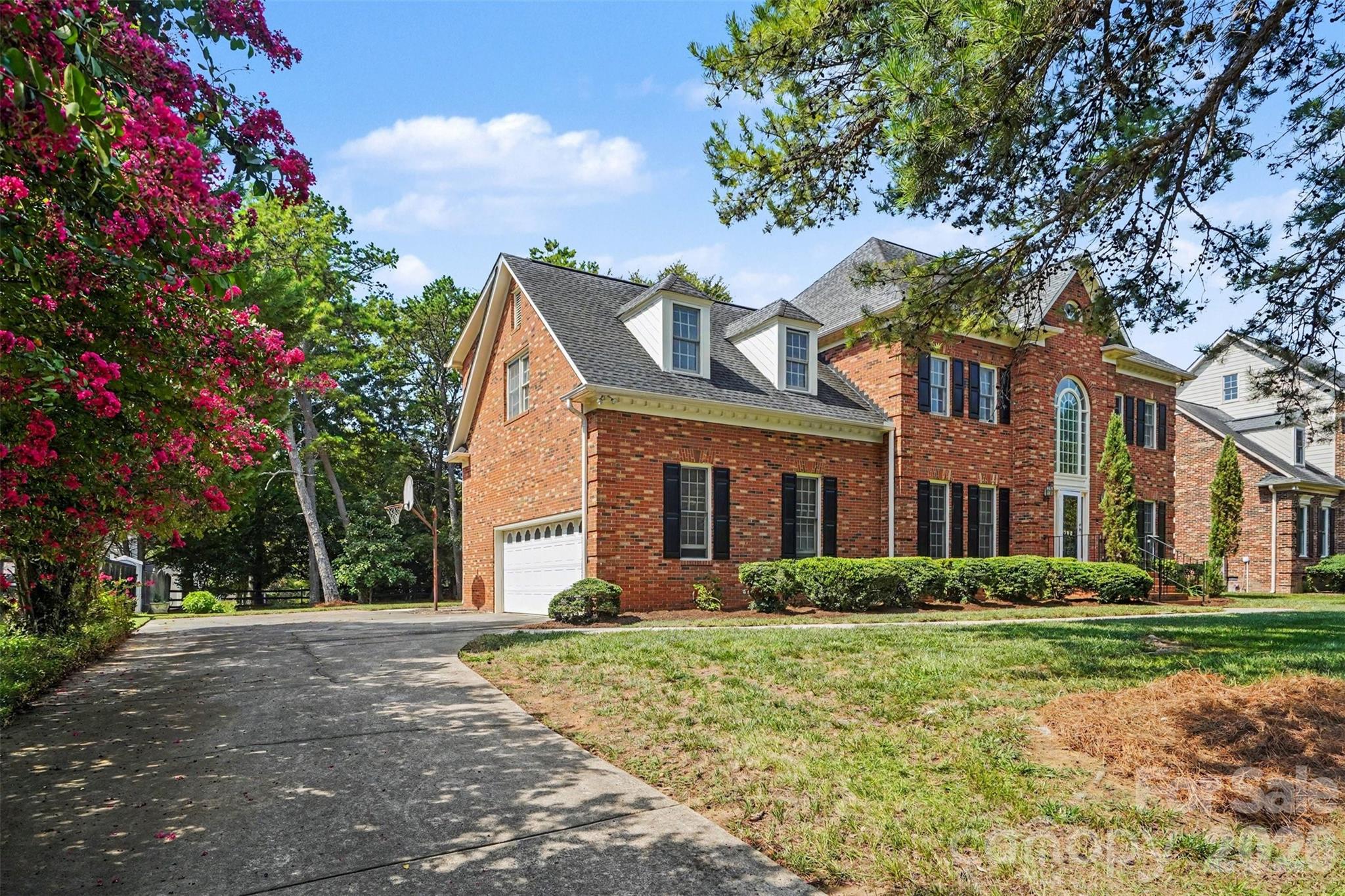 7708 Red Oak Lane — Charlotte