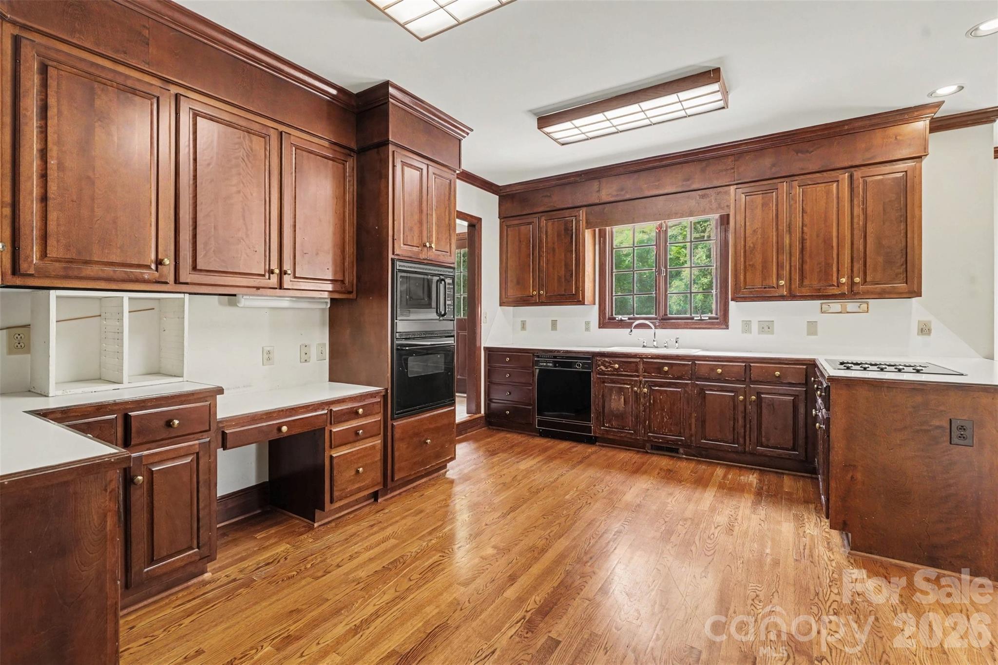 7708 Red Oak Lane — Charlotte