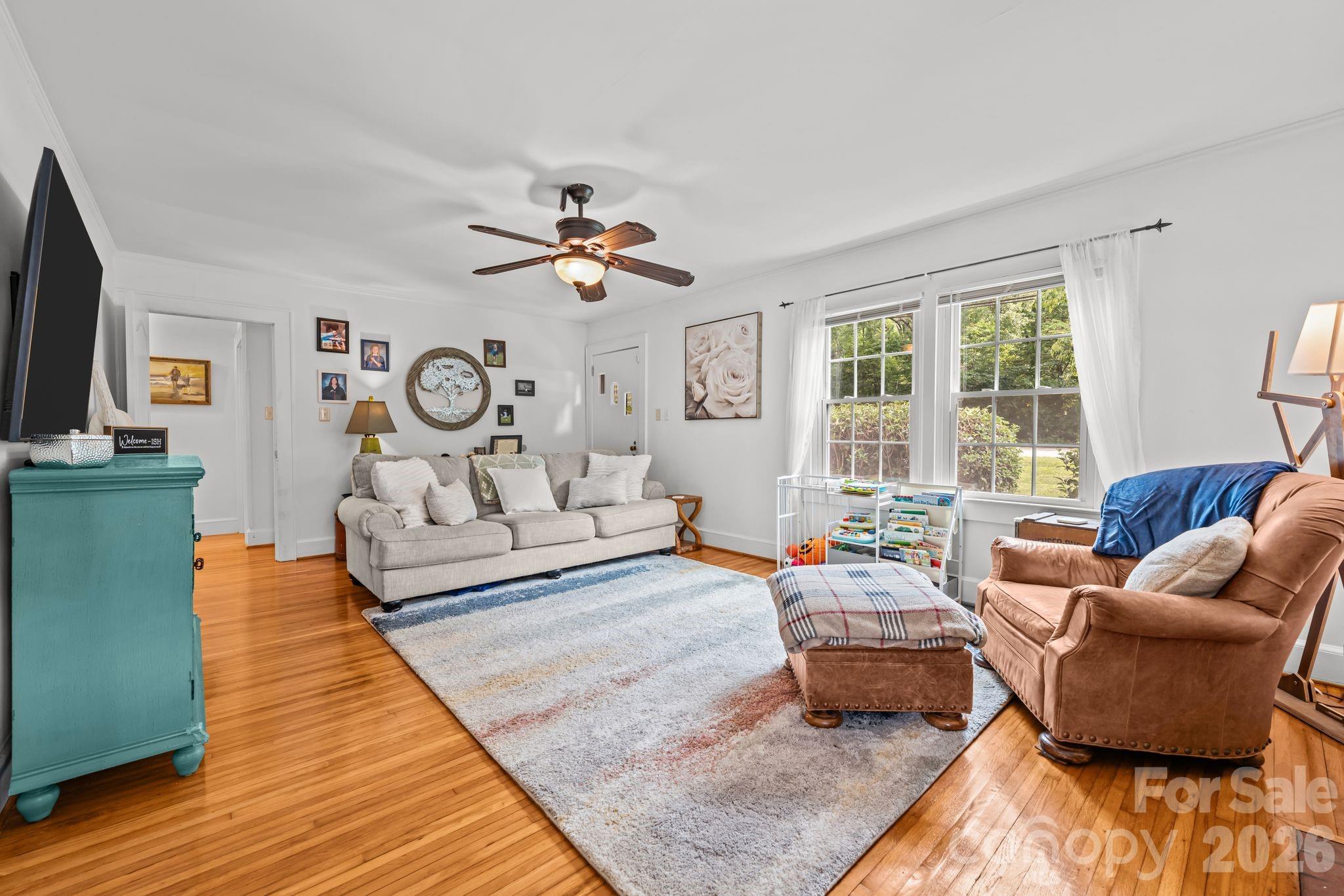 1537 S New Hope Road — Gastonia