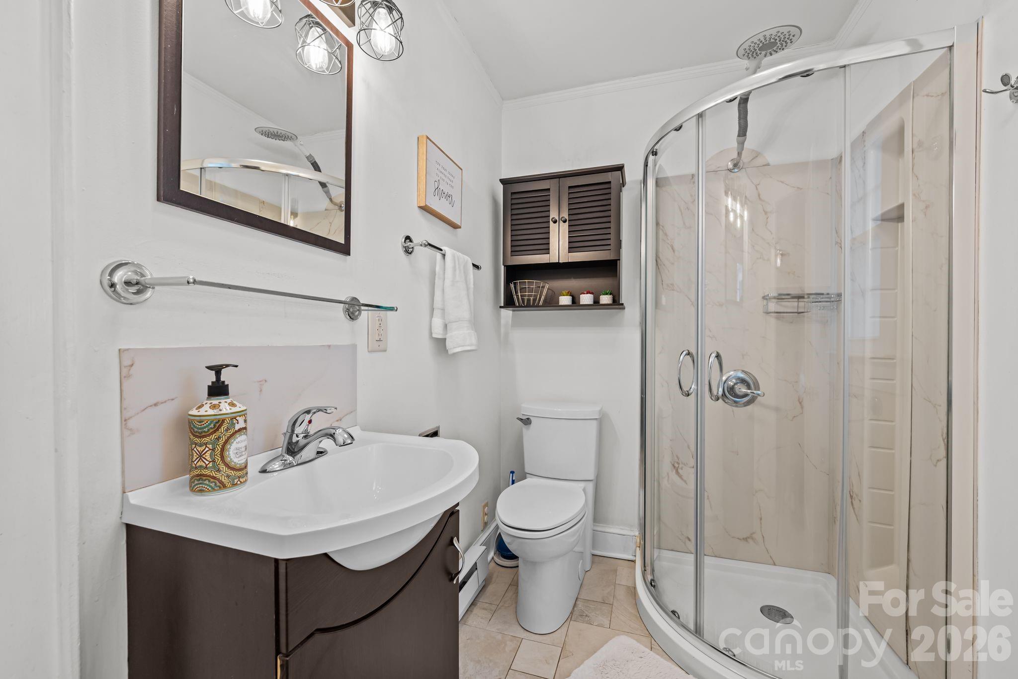 1537 S New Hope Road — Gastonia