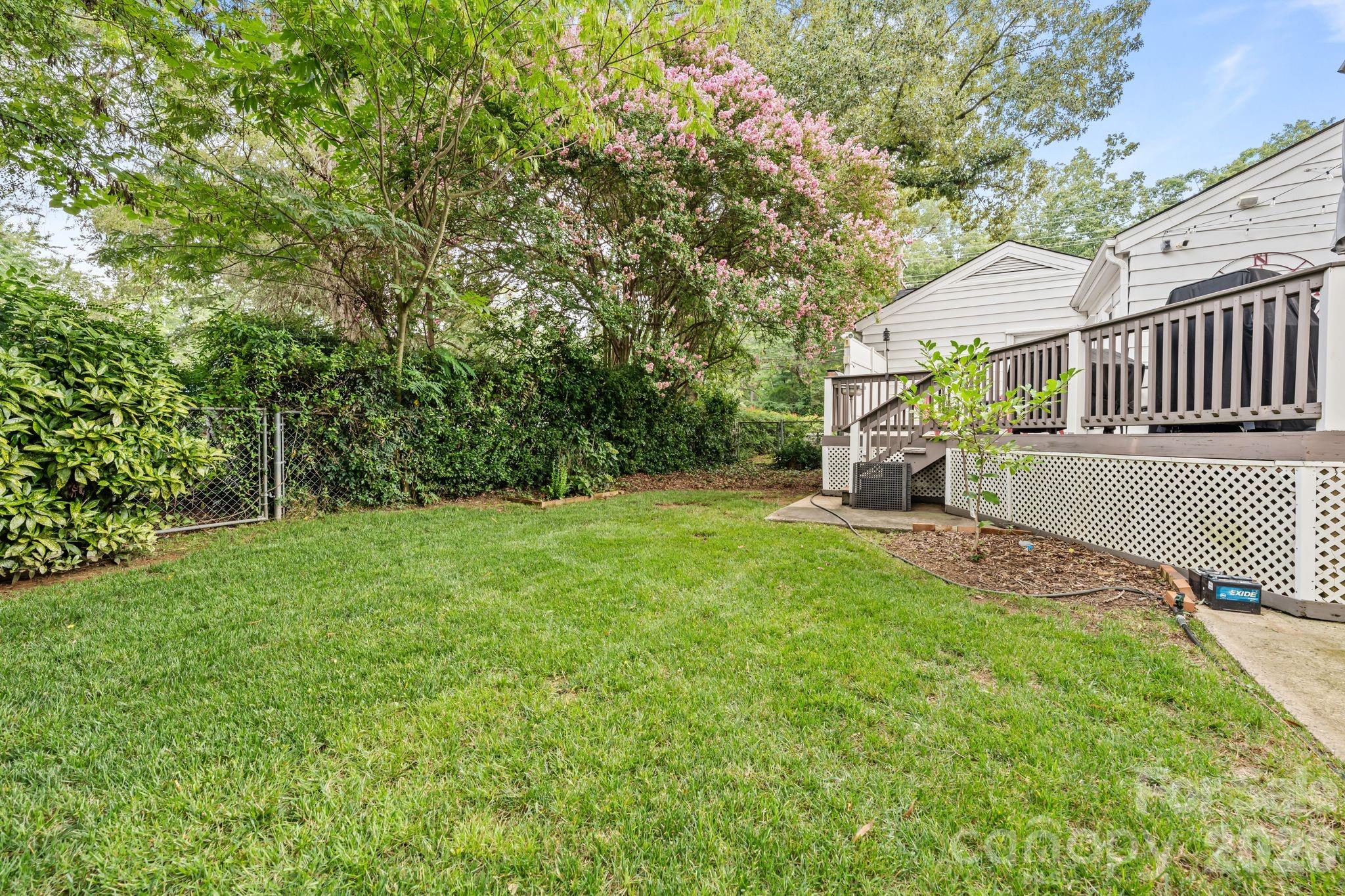 1537 S New Hope Road — Gastonia