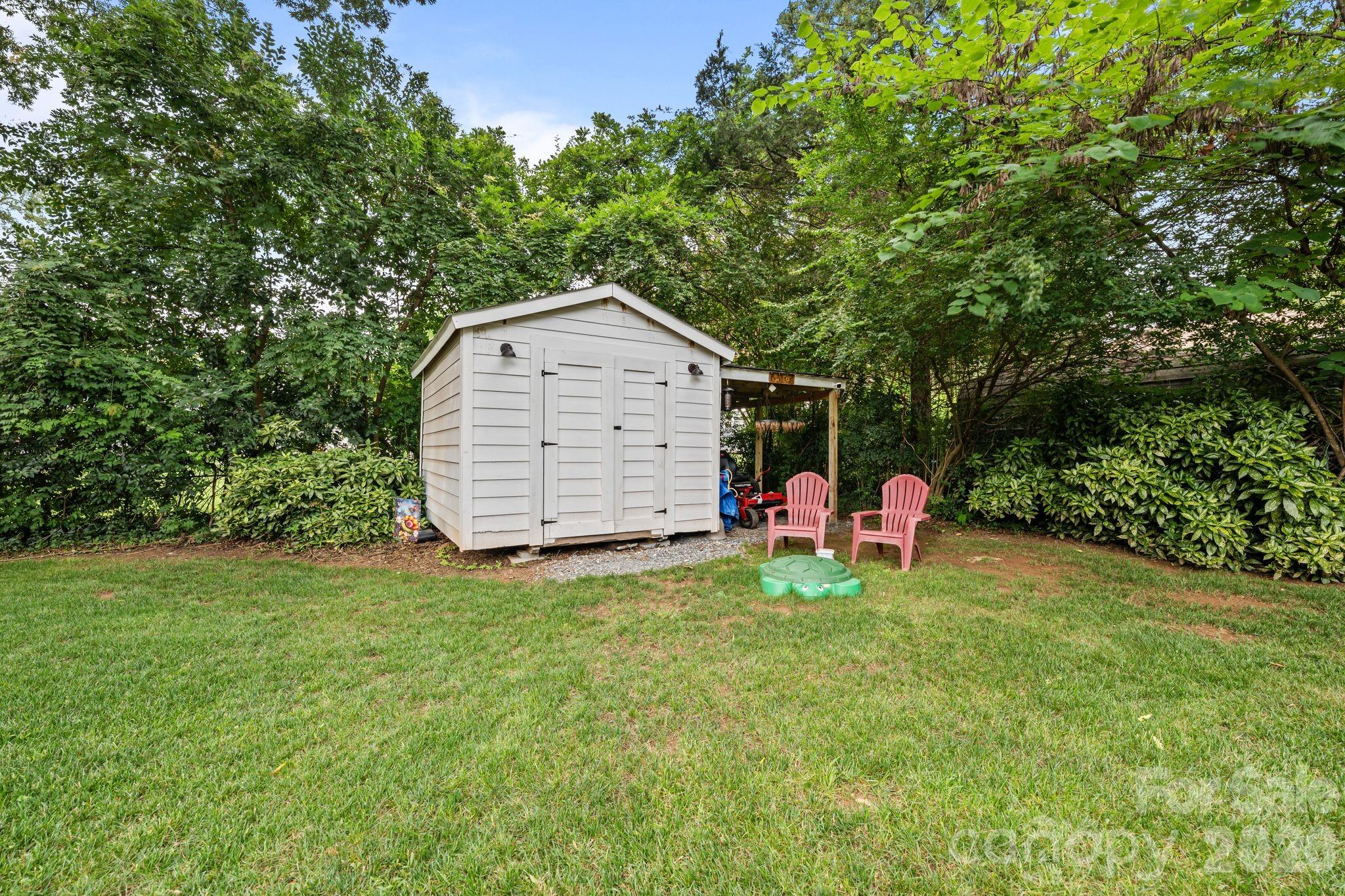 1537 S New Hope Road — Gastonia