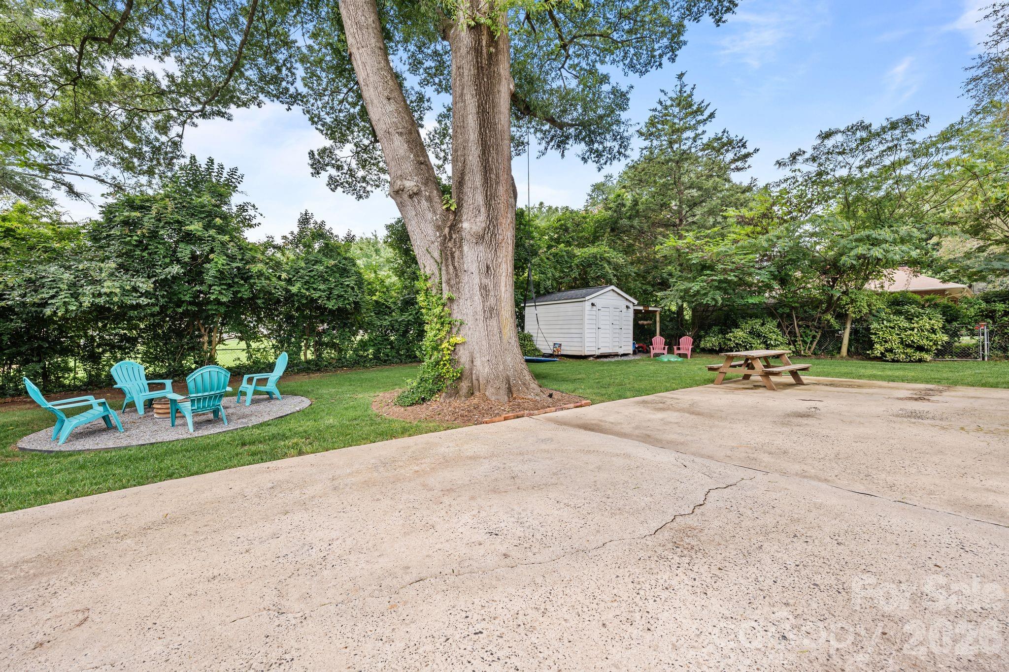 1537 S New Hope Road — Gastonia