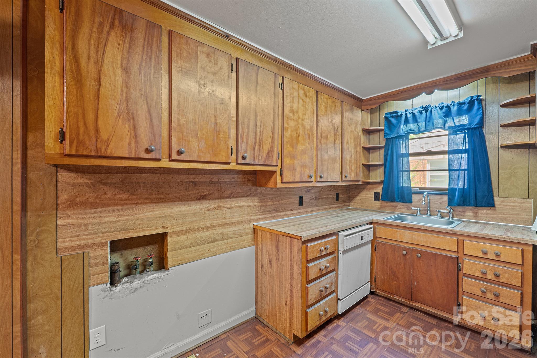 320 S Myrtle School Road — Gastonia