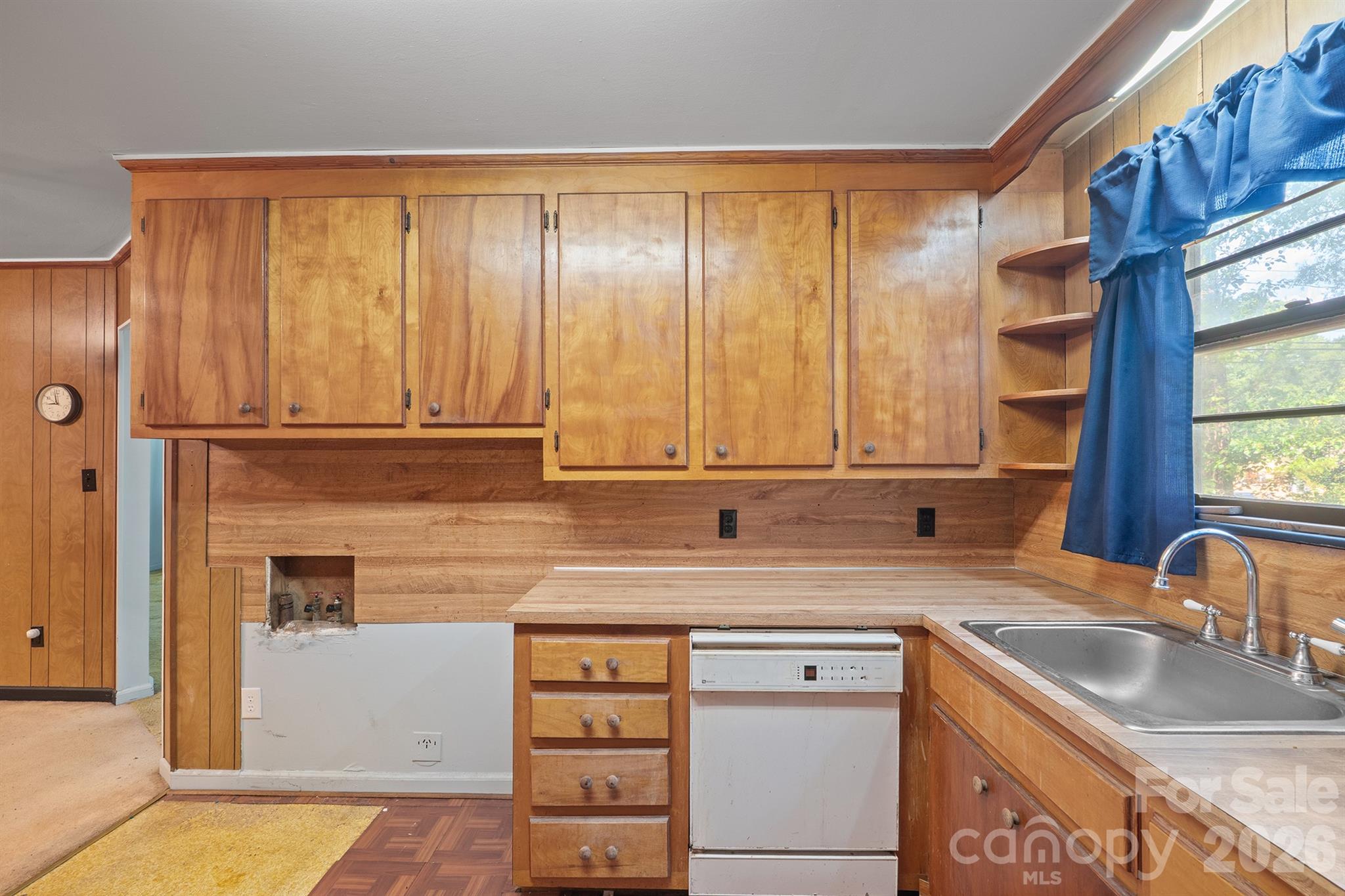 320 S Myrtle School Road — Gastonia