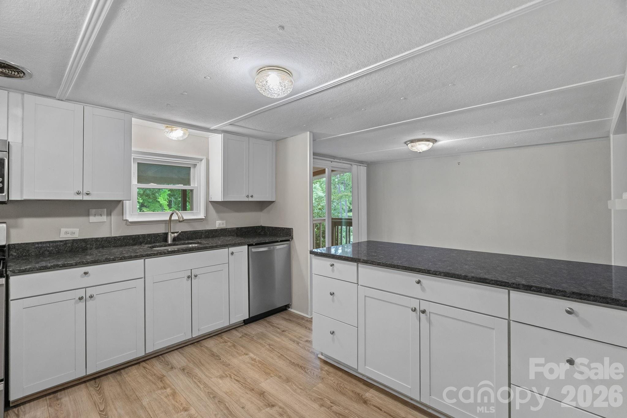 218 Lineberger Drive — Mooresville