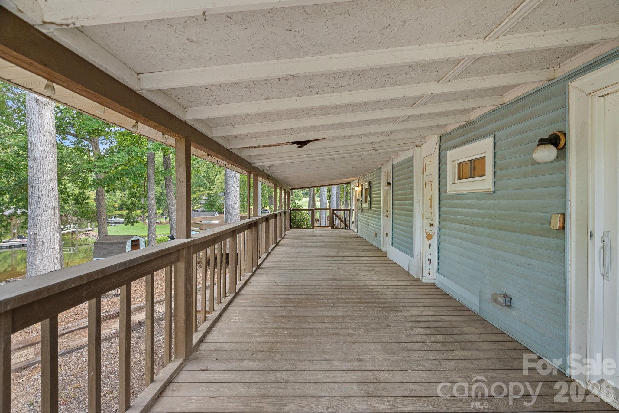 218 Lineberger Drive — Mooresville