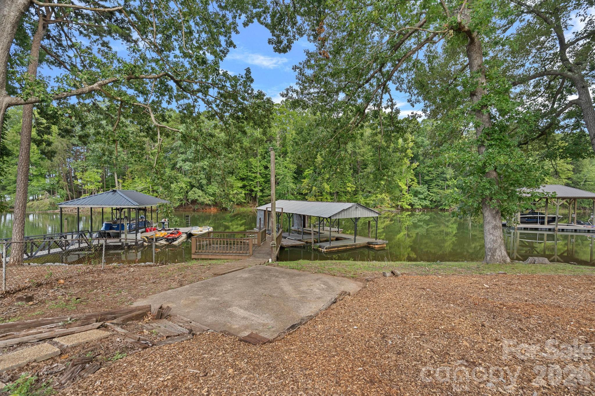 218 Lineberger Drive — Mooresville