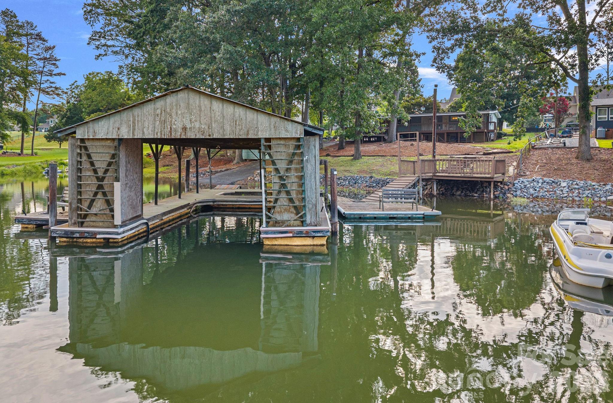 218 Lineberger Drive — Mooresville