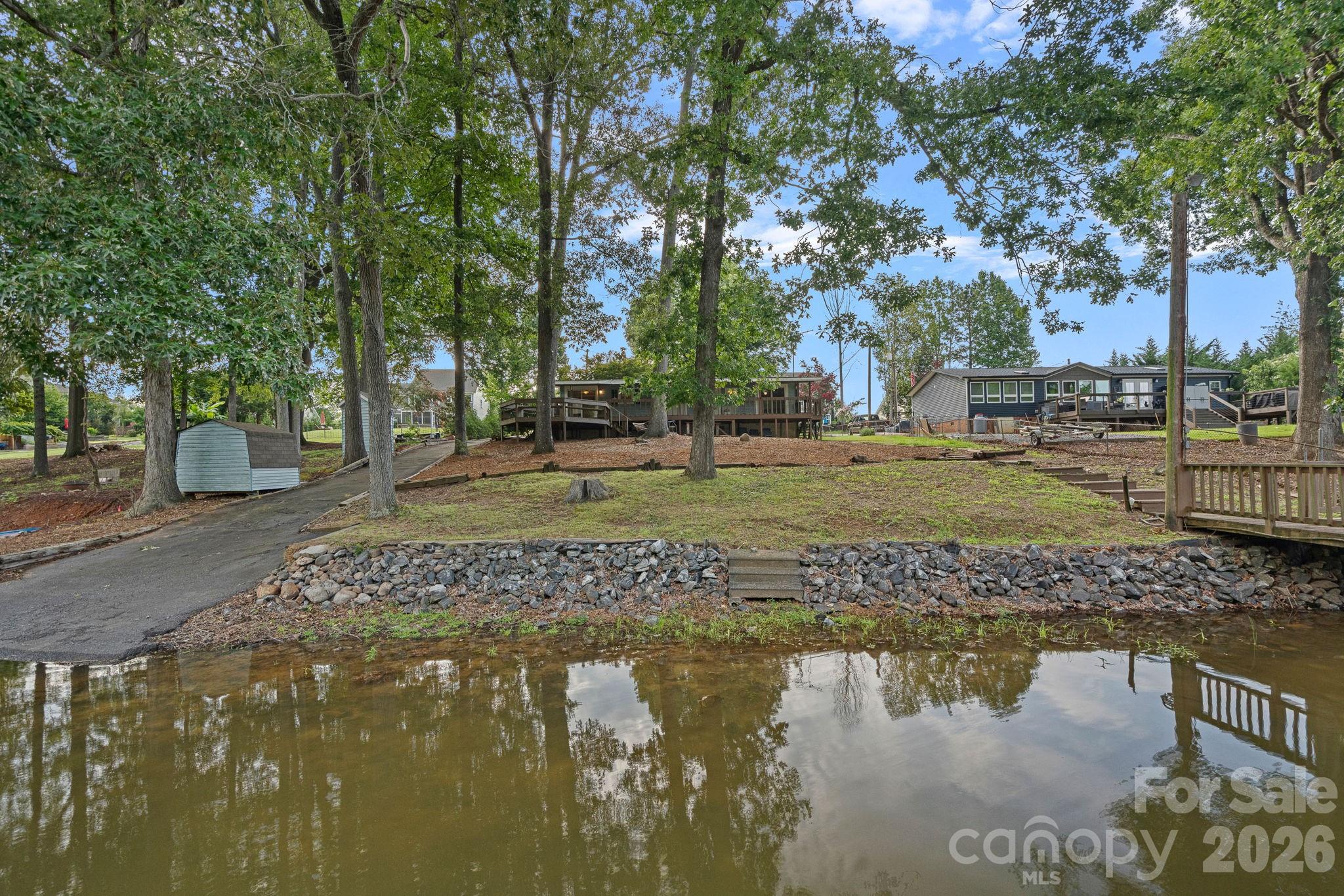 218 Lineberger Drive — Mooresville