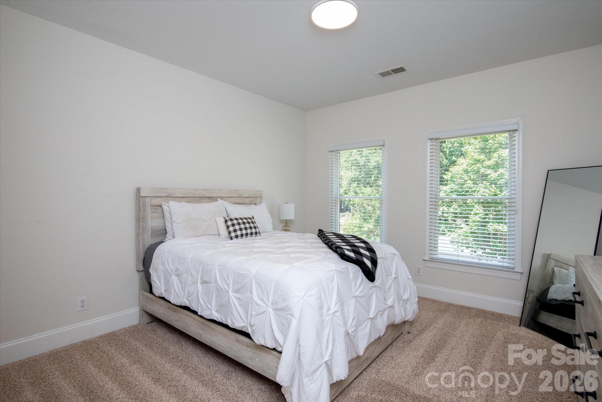 6605 Saunton Court — Charlotte