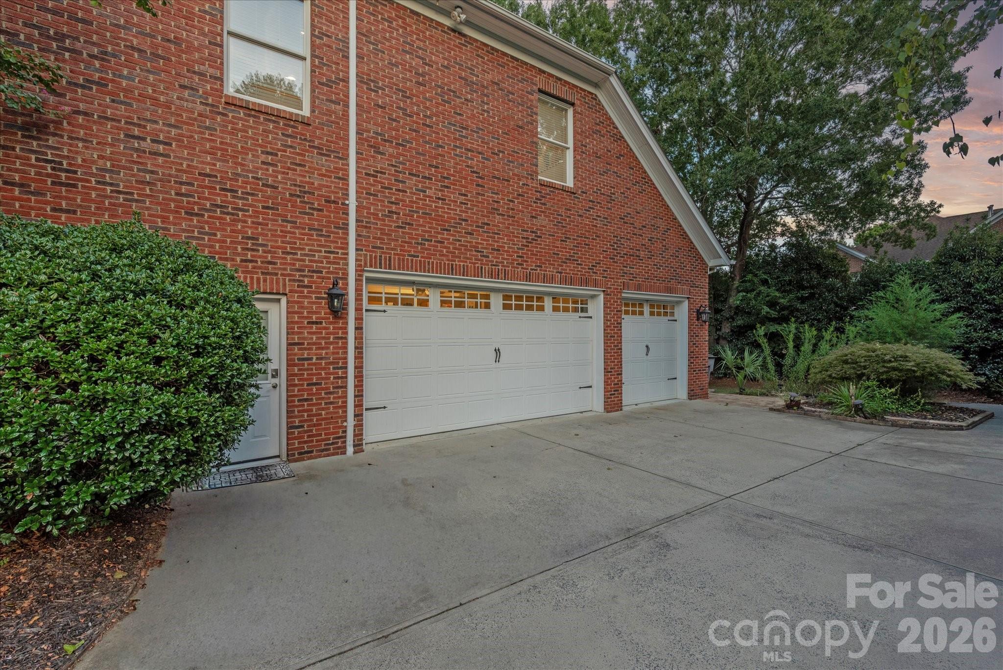 6605 Saunton Court — Charlotte