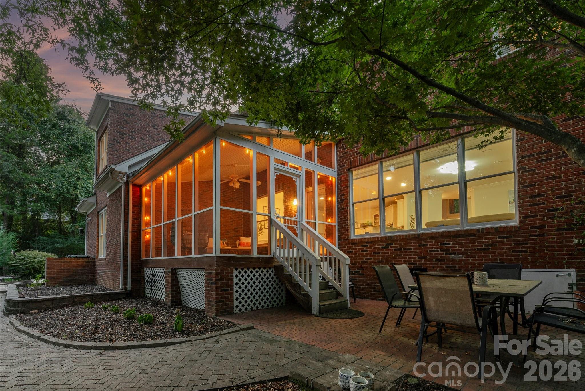 6605 Saunton Court — Charlotte