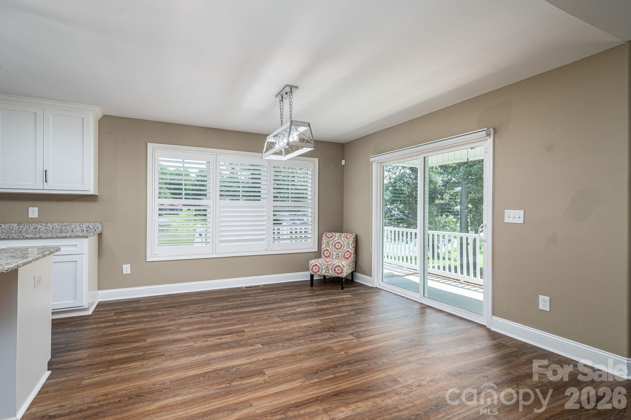 6901 Navajo Trail — Sherrills Ford
