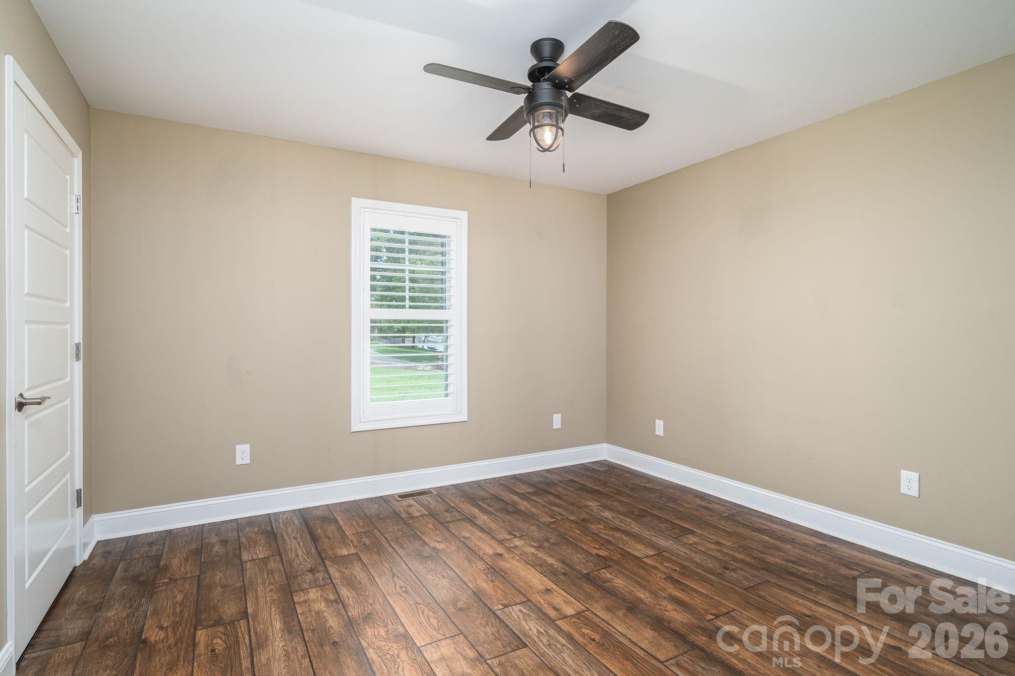 6901 Navajo Trail — Sherrills Ford