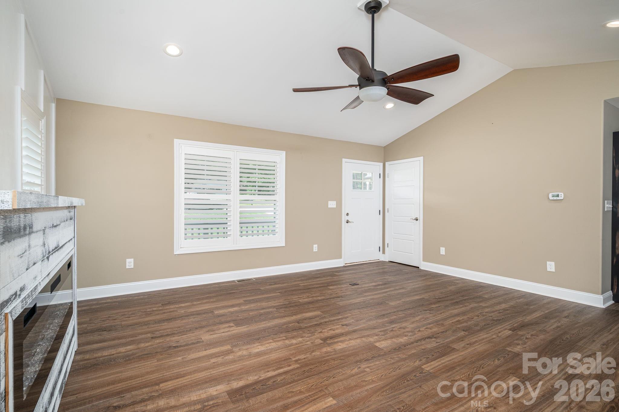 6901 Navajo Trail — Sherrills Ford