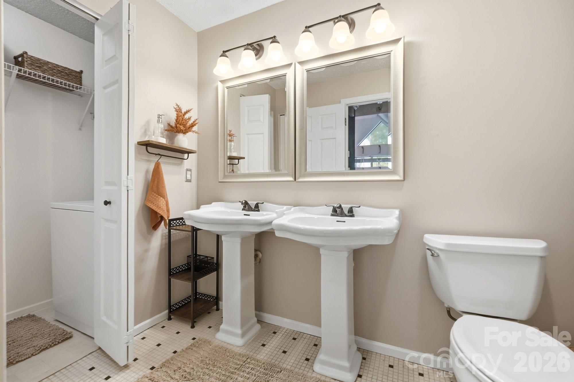 2510 Cranbrook Lane #6 — Charlotte