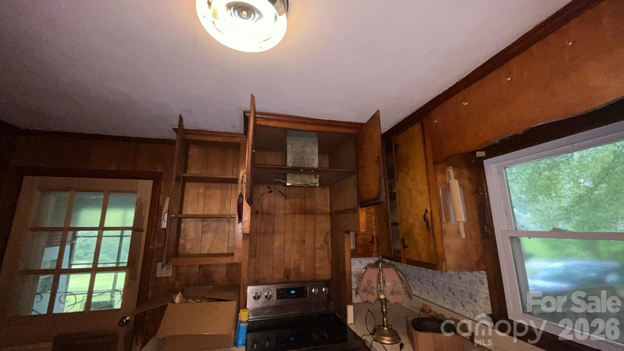 389 Midway Lake Road — Mooresville