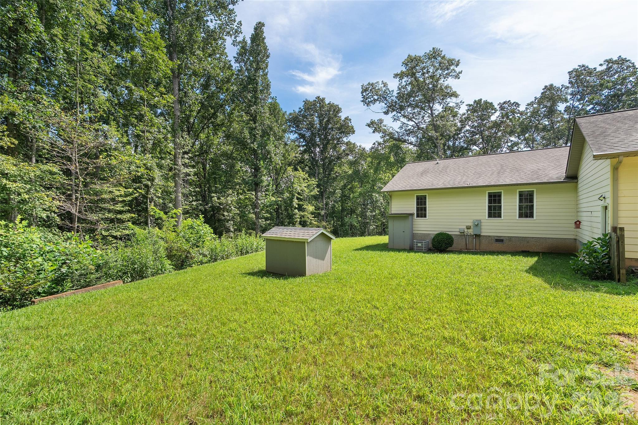 247 Poker Branch Road — Sylva