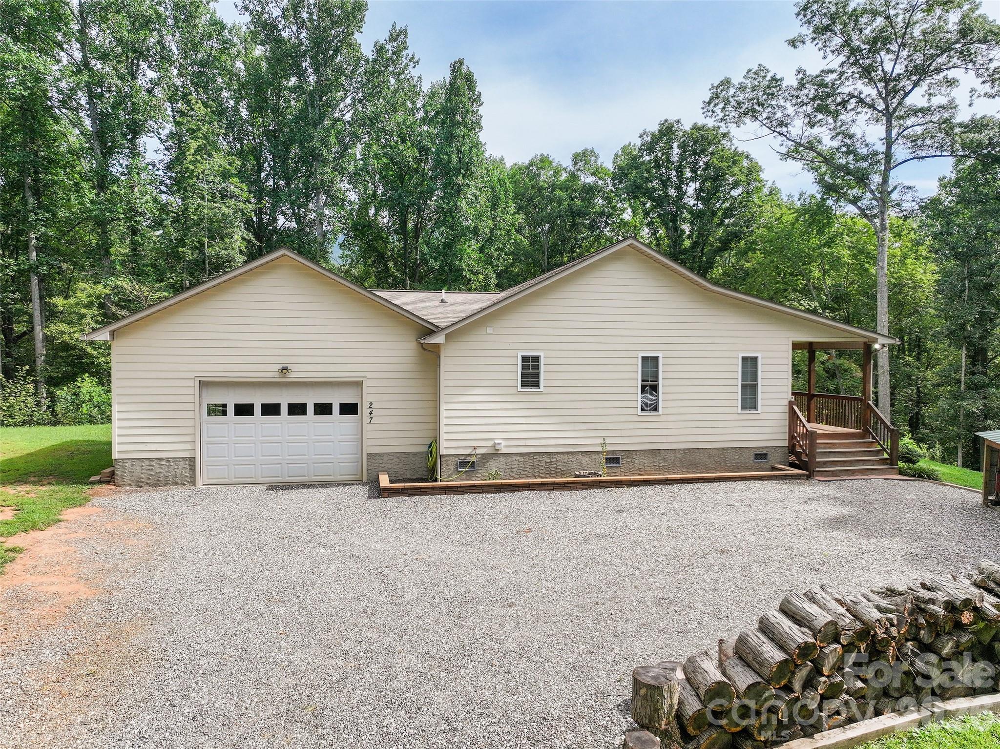 247 Poker Branch Road — Sylva