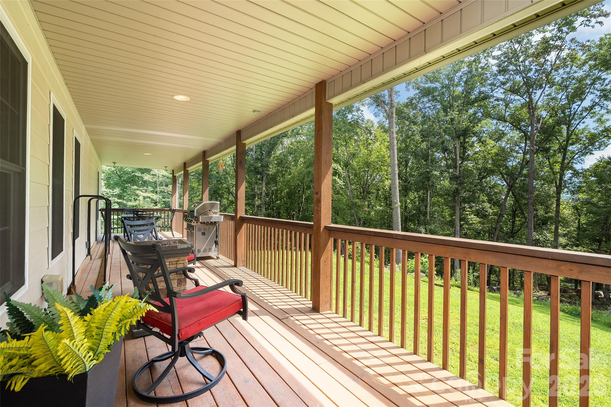 247 Poker Branch Road — Sylva