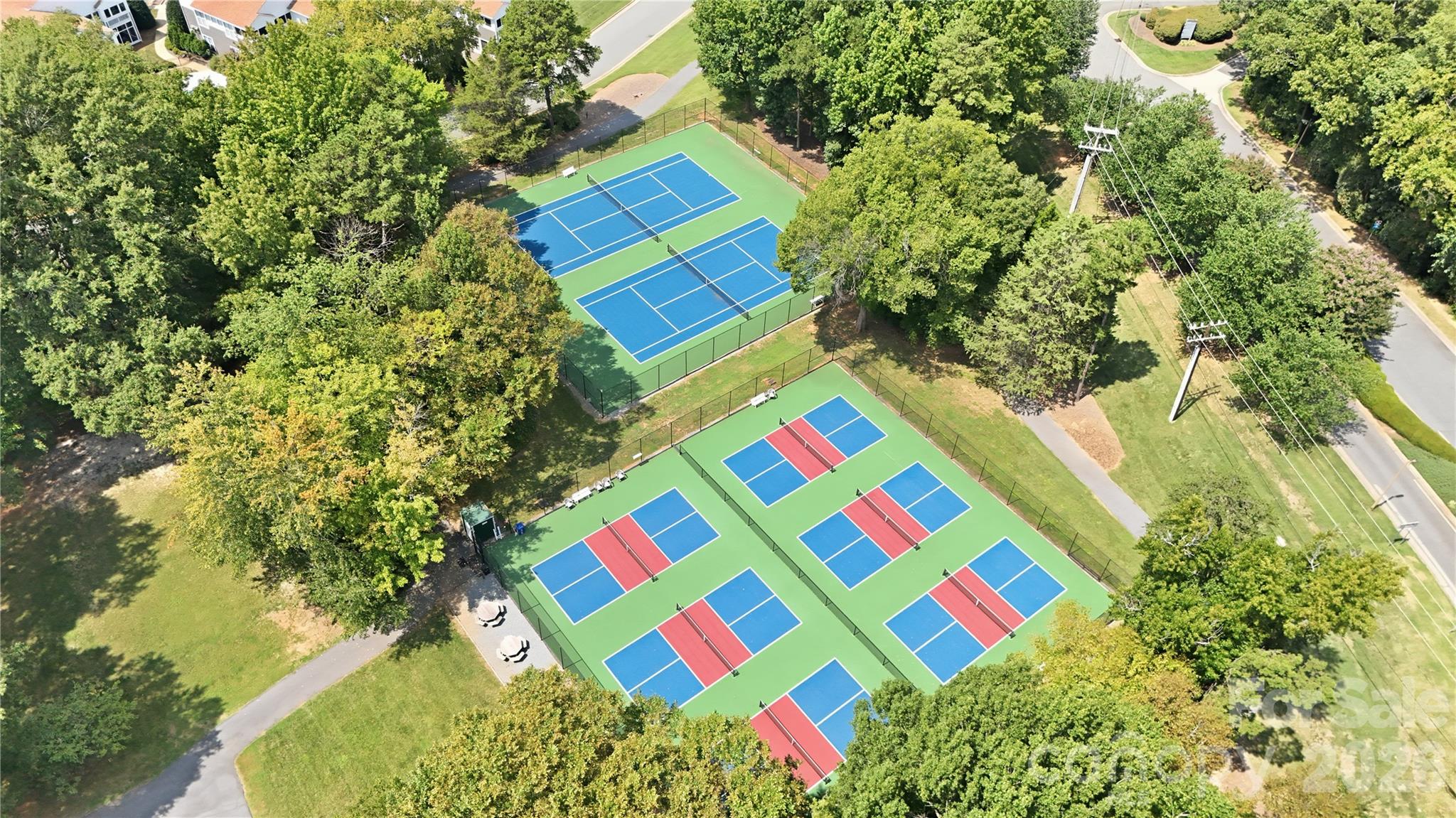 932 Southwest Drive — Davidson