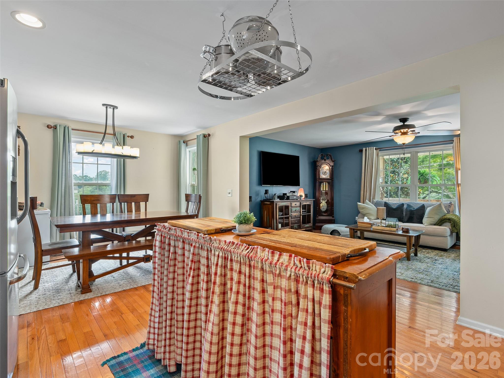 14 Folsom Drive — Candler