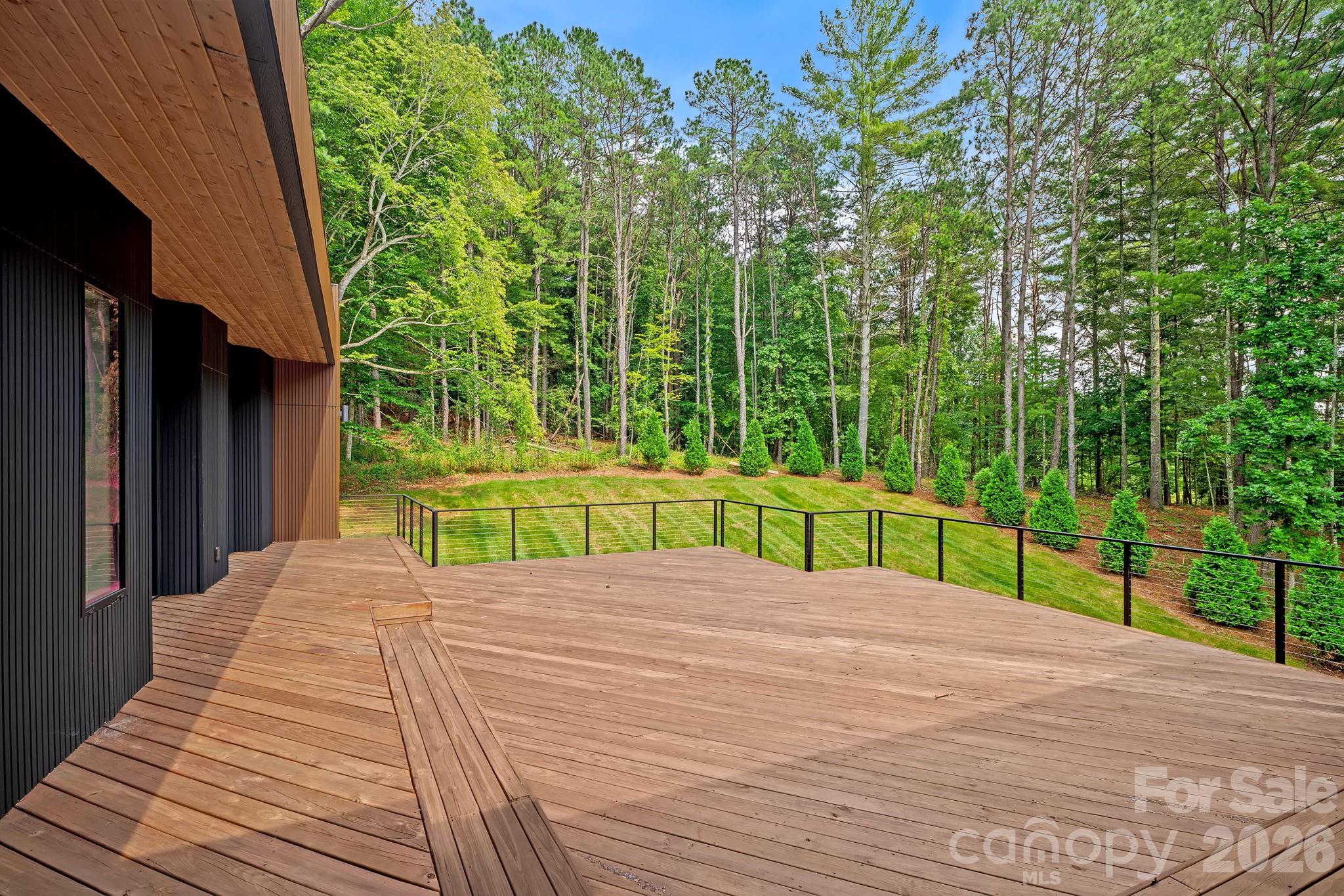 87 Verbania Road — Mills River