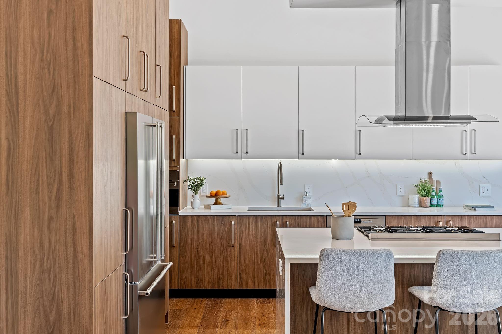 87 Verbania Road — Mills River