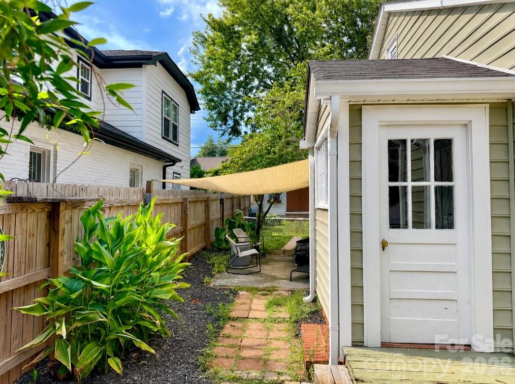 3407 Benard Avenue — Charlotte