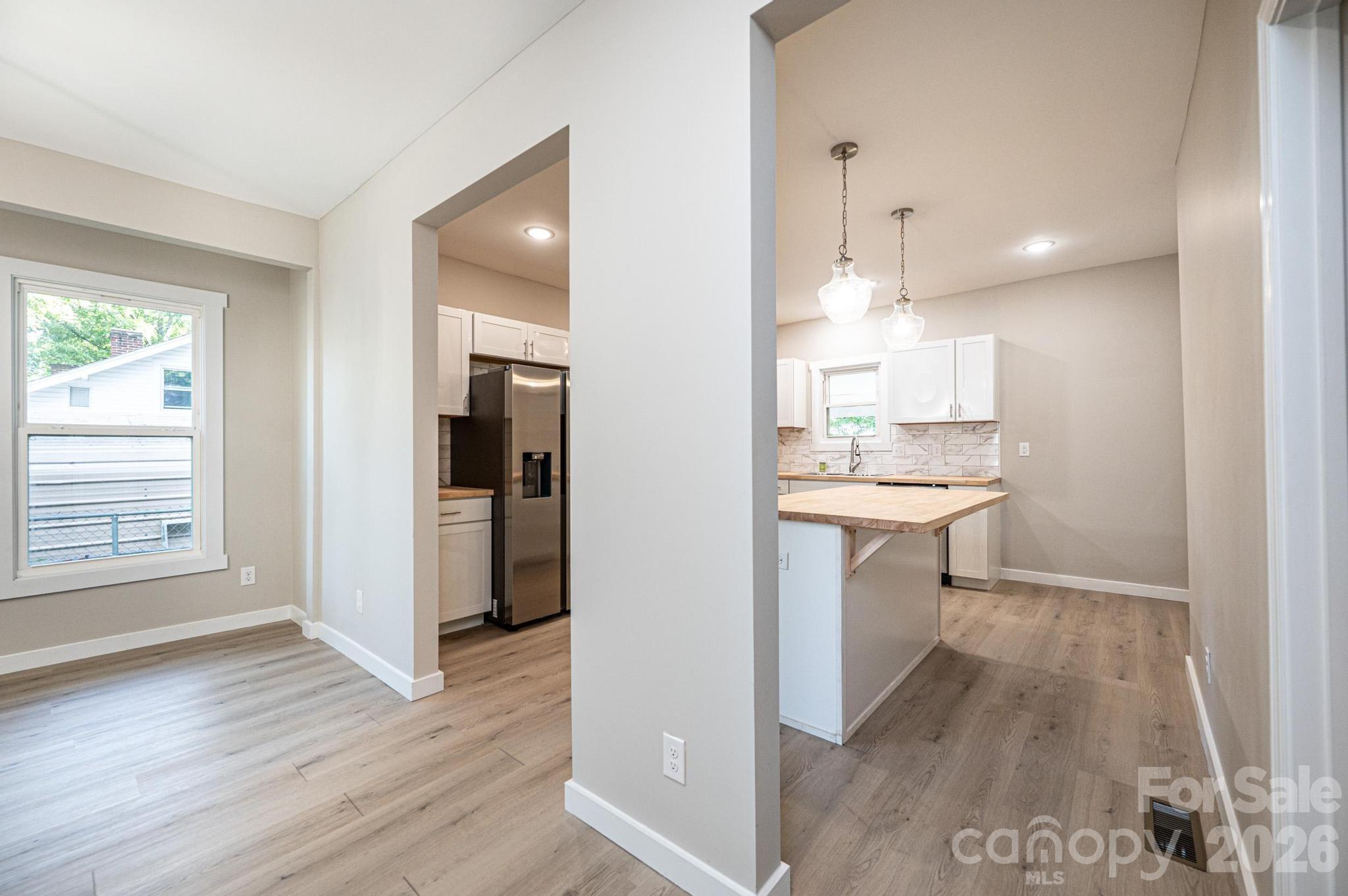 60 5th Street SE — Hickory