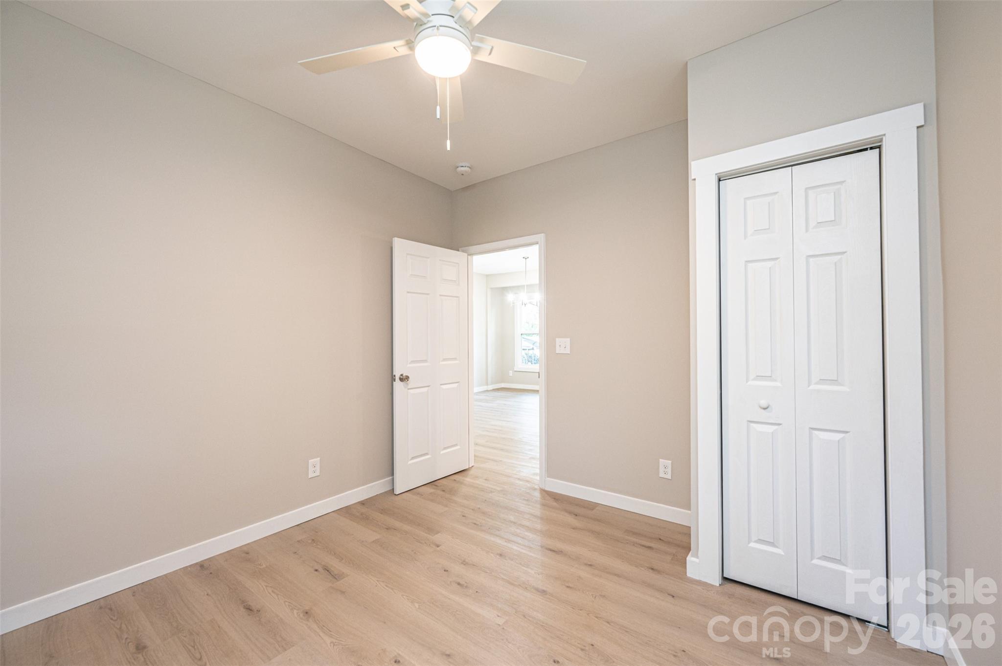60 5th Street SE — Hickory