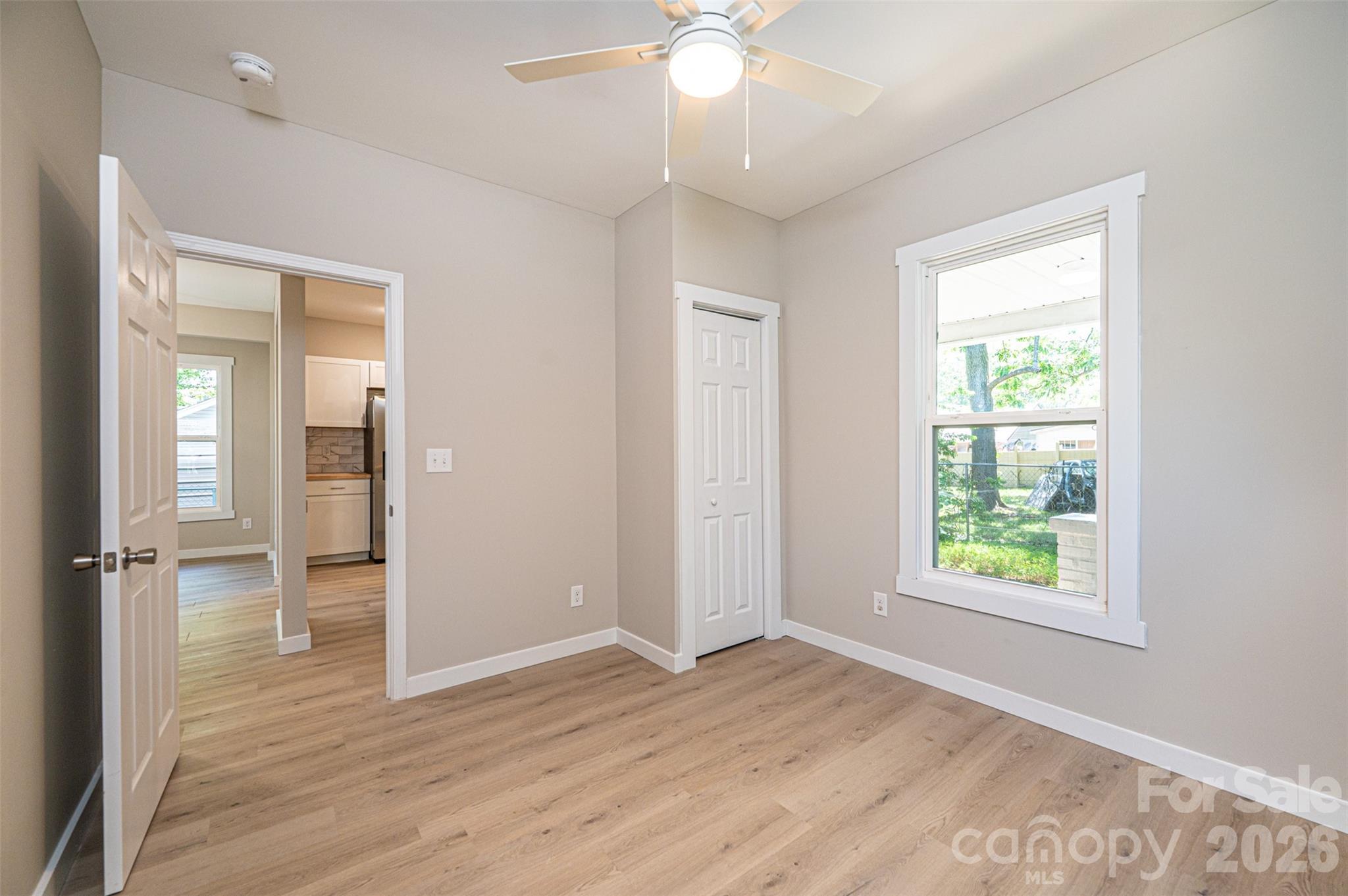 60 5th Street SE — Hickory
