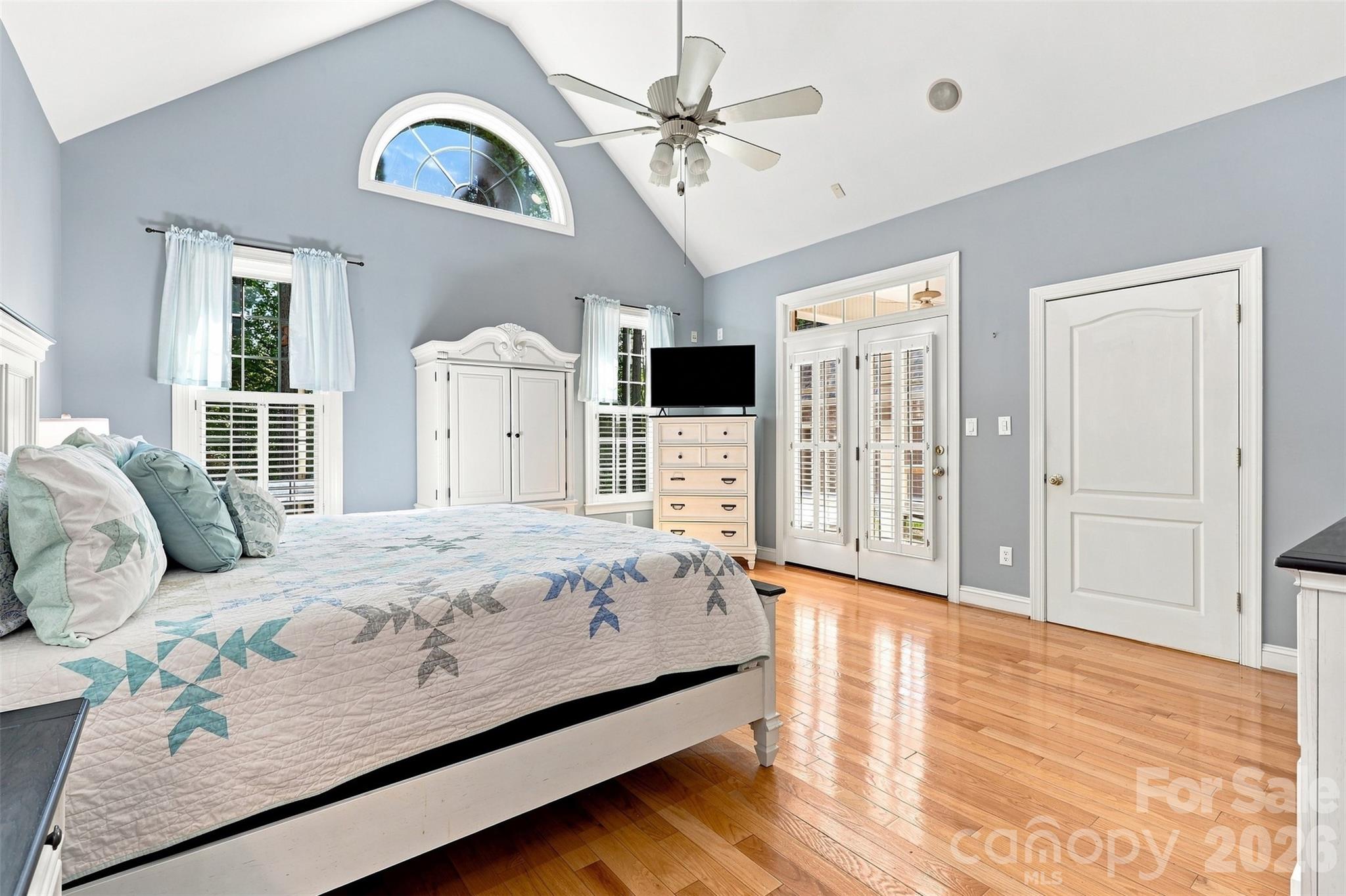 2290 Northview Harbour Drive — Sherrills Ford