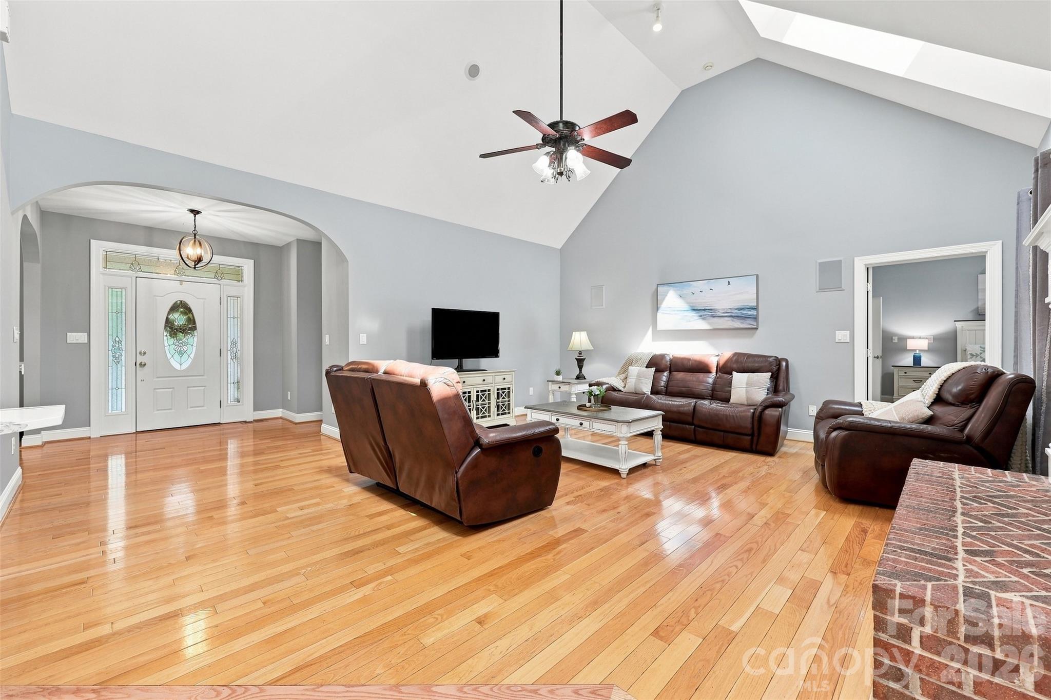 2290 Northview Harbour Drive — Sherrills Ford