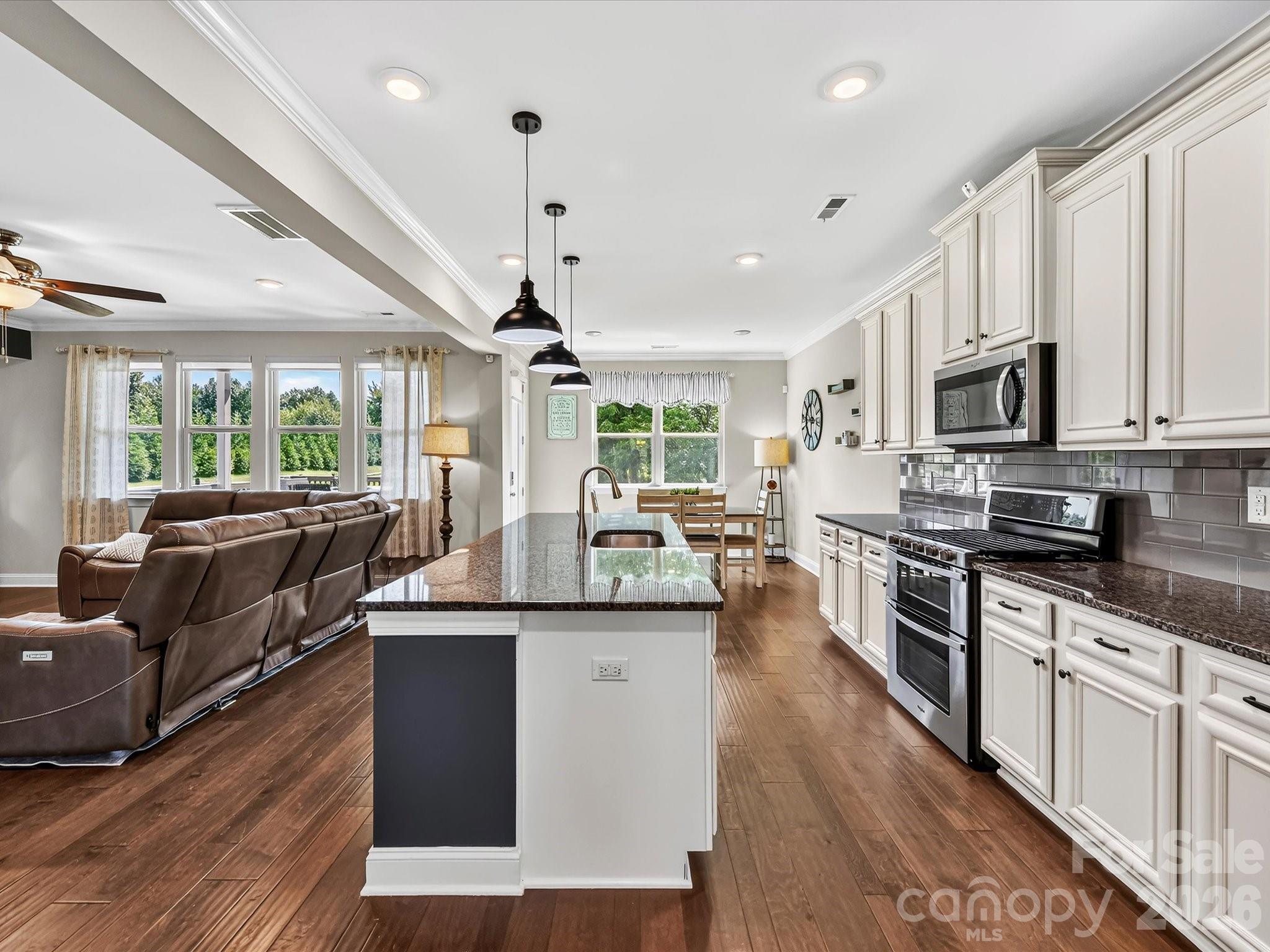 104 Sweet Grass Lane — Mooresville