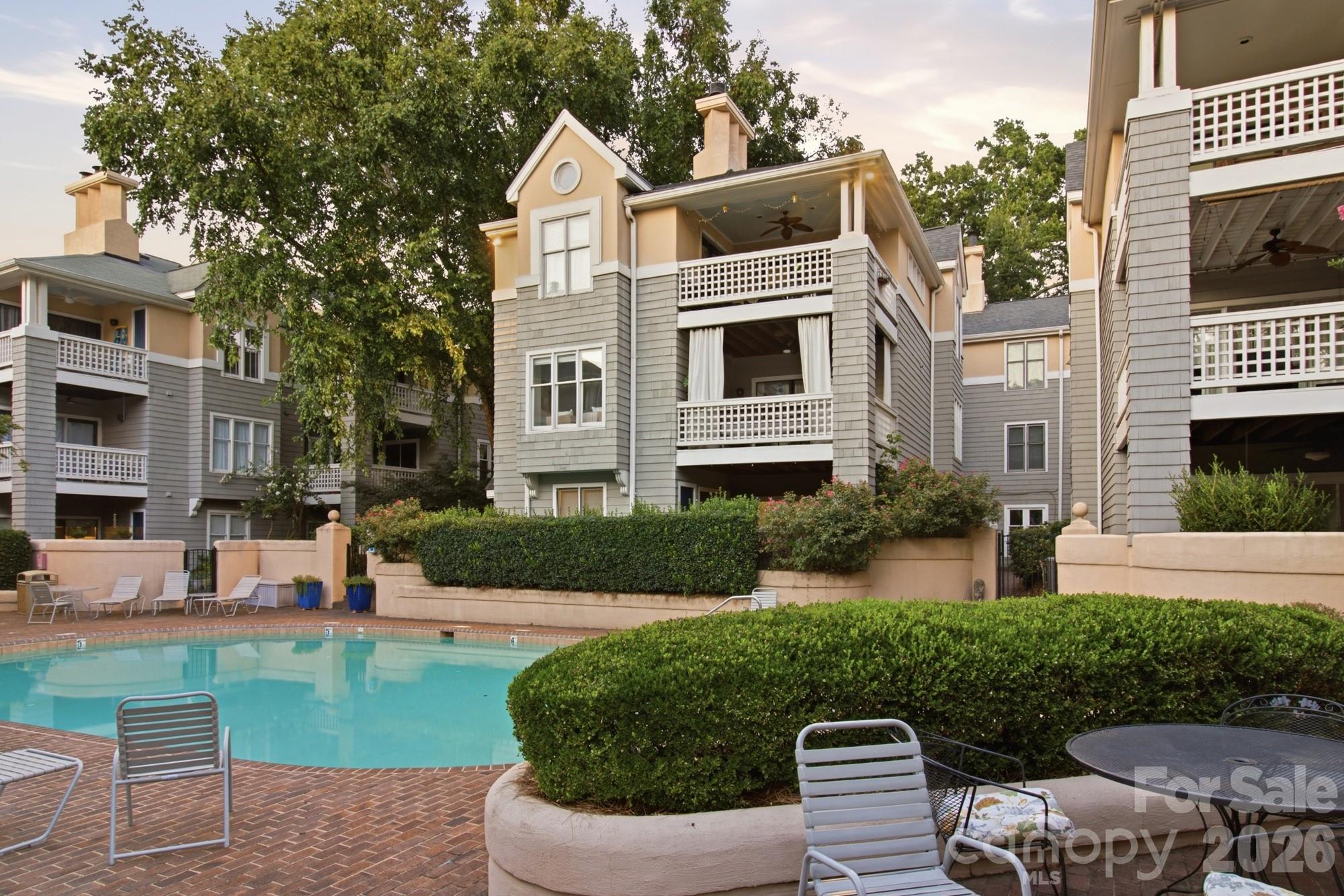 308 Queens Road #32 — Charlotte