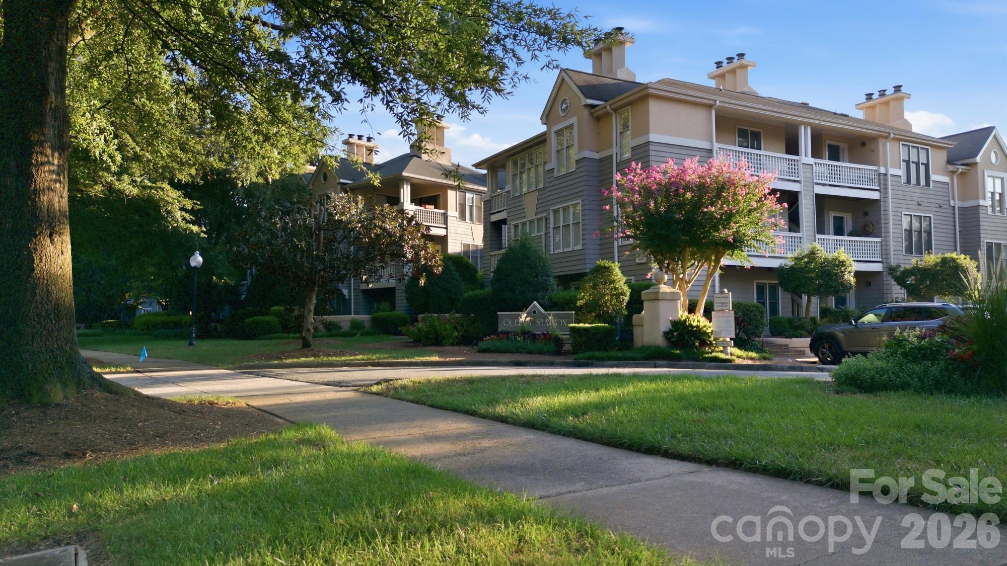 308 Queens Road #32 — Charlotte