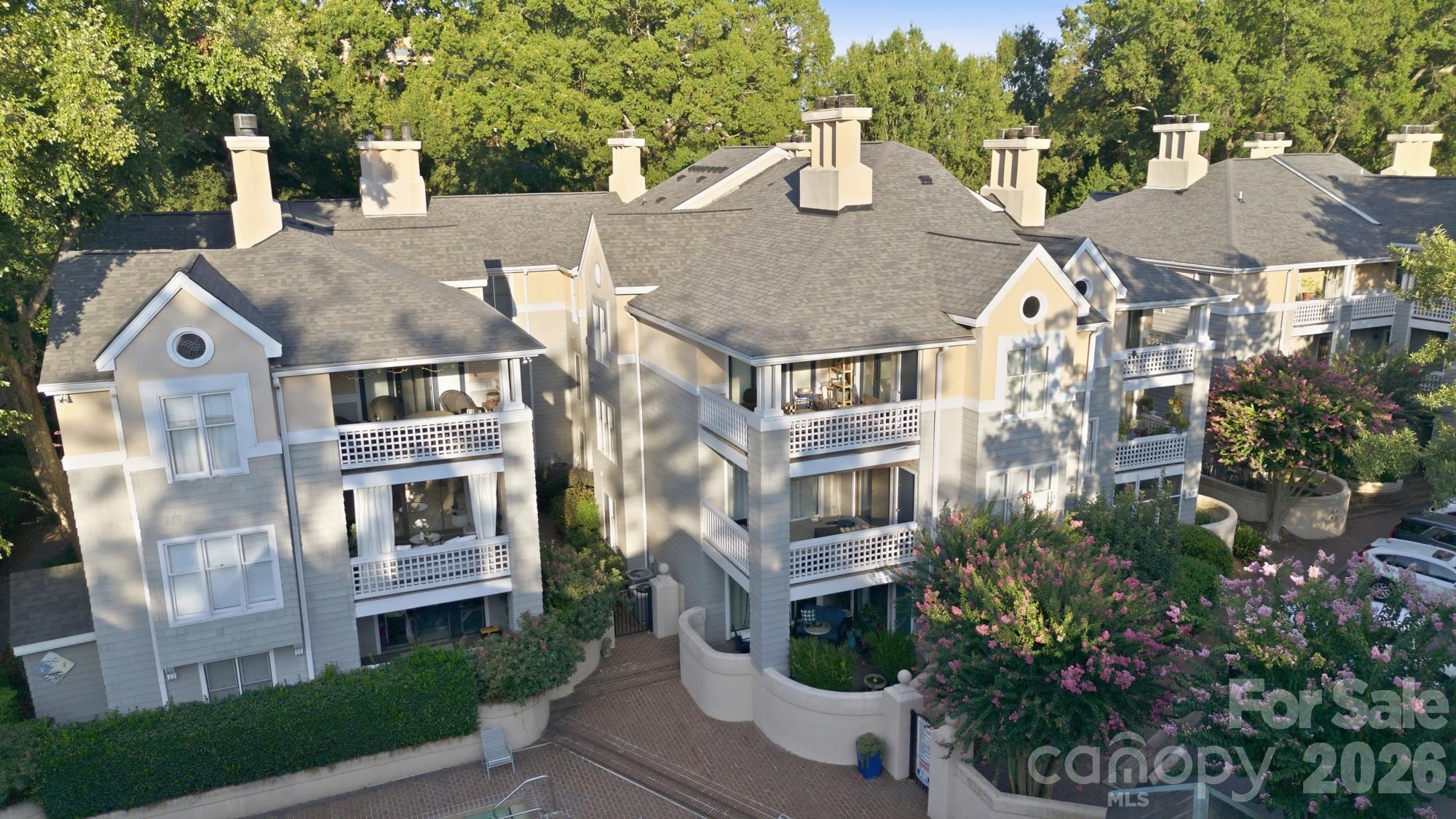308 Queens Road #32 — Charlotte