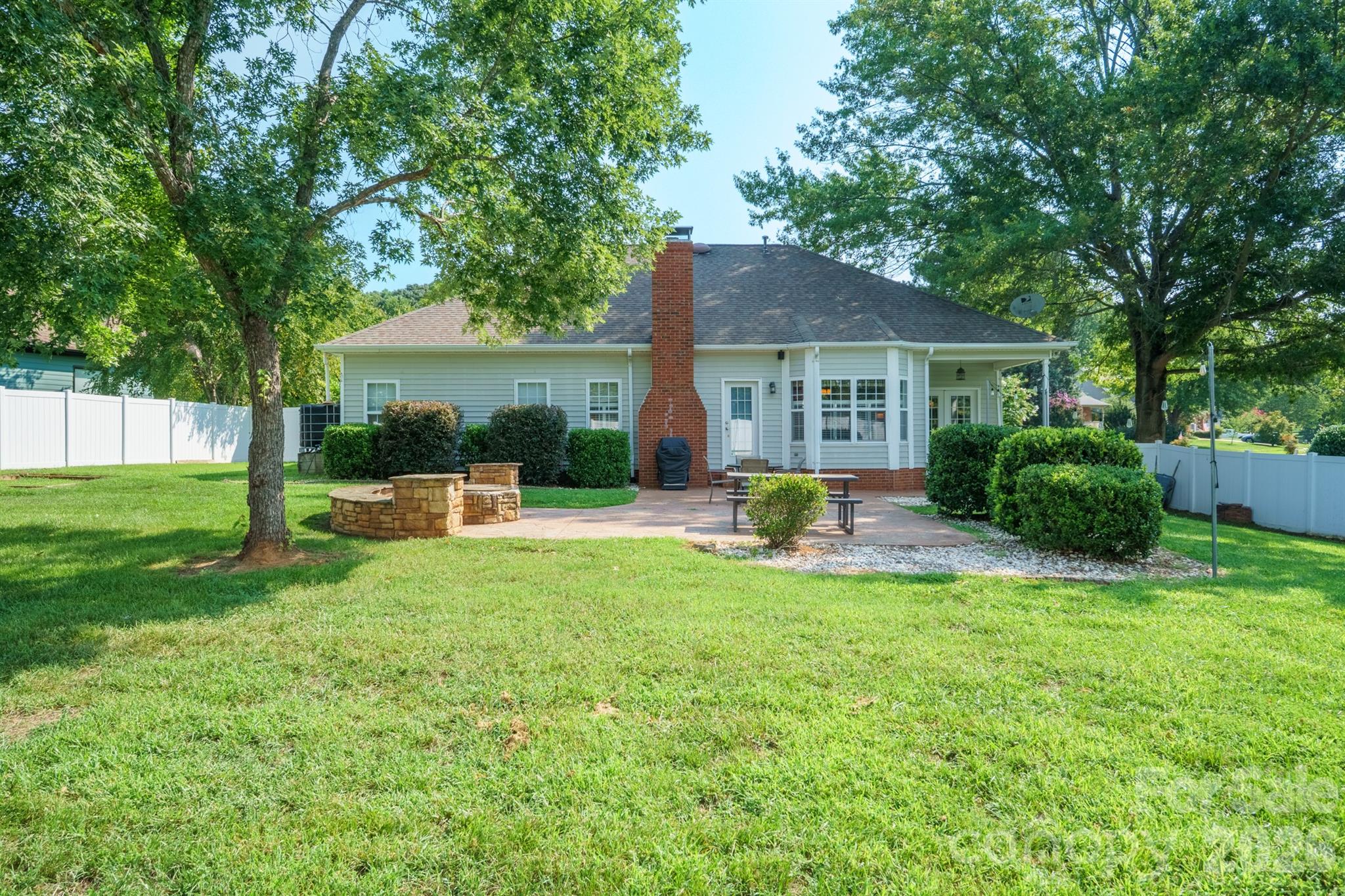 12524 Willow Grove Way — Huntersville