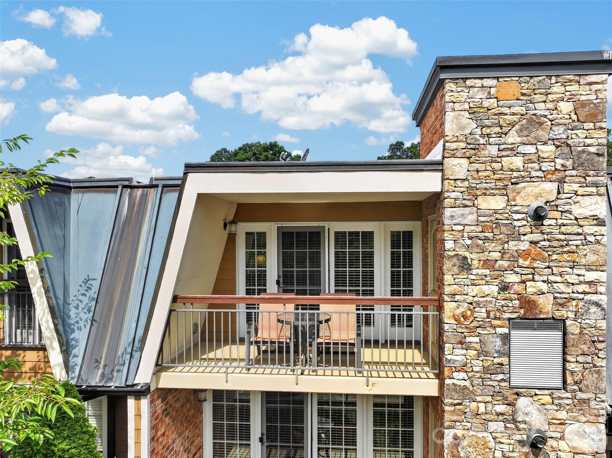 413 Bowling Park Road — Asheville
