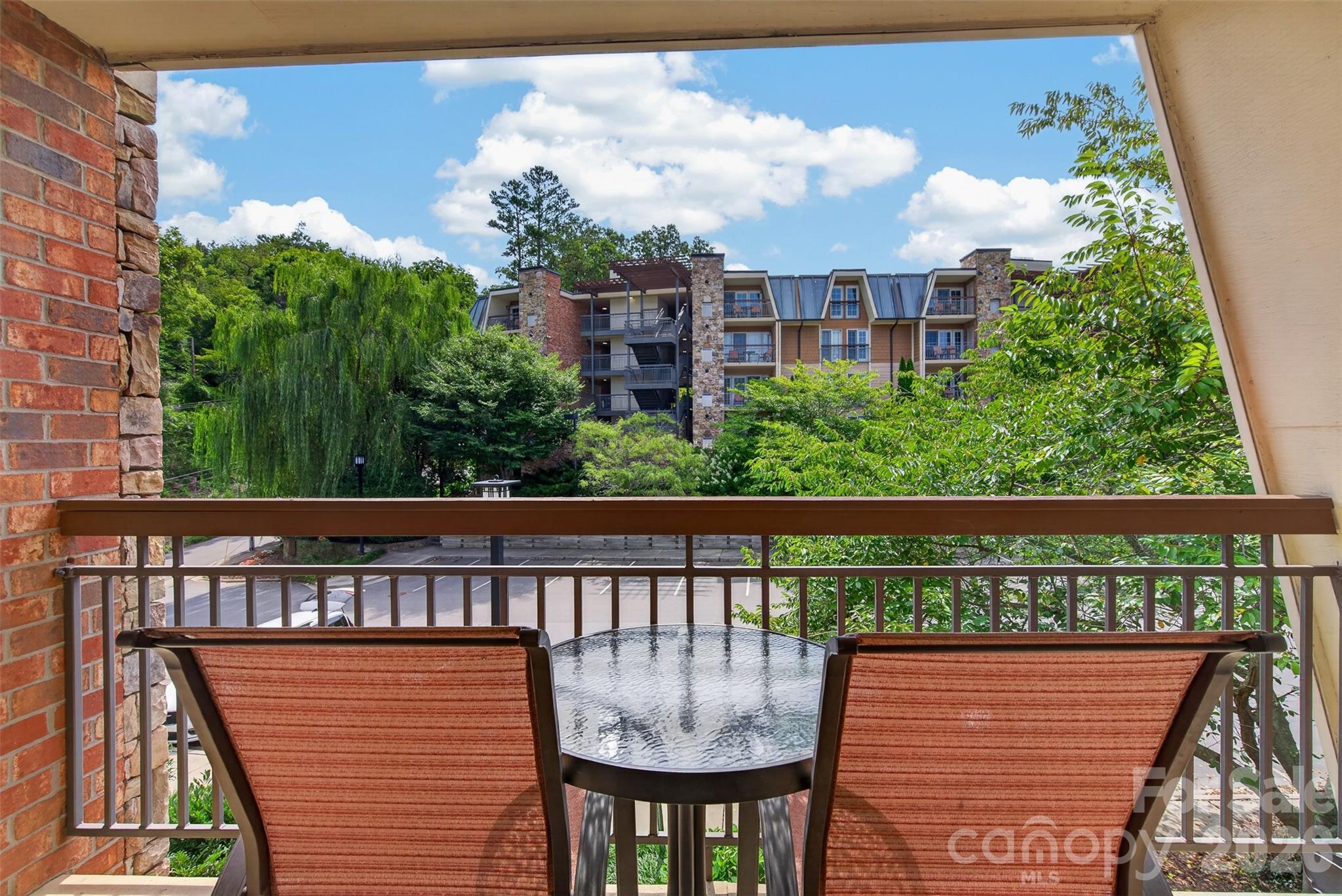 413 Bowling Park Road — Asheville