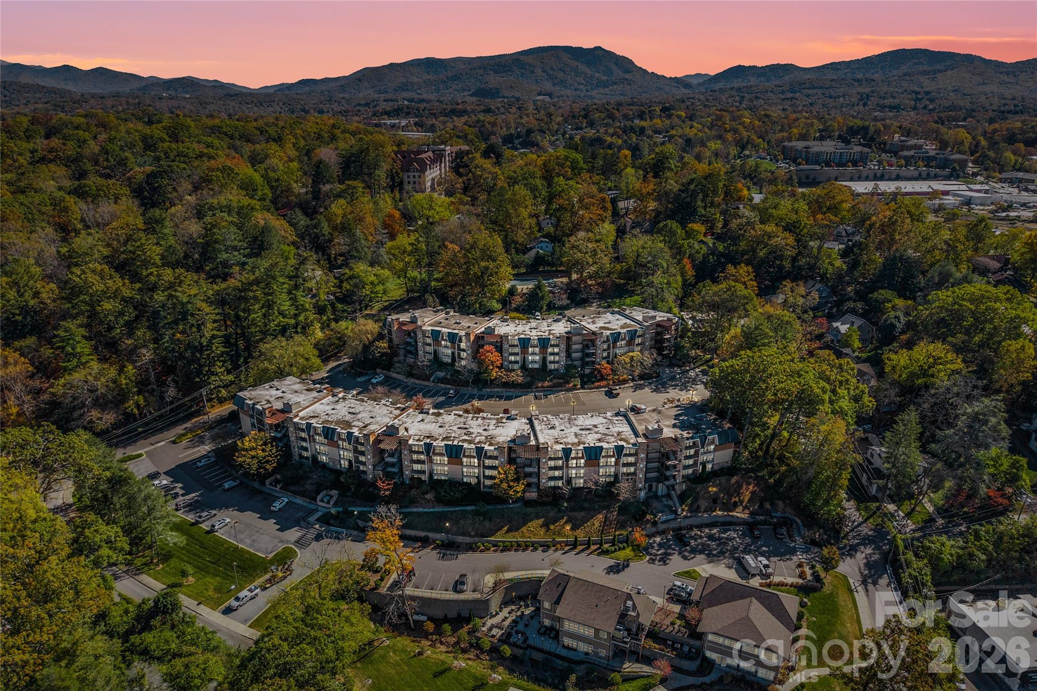 413 Bowling Park Road — Asheville