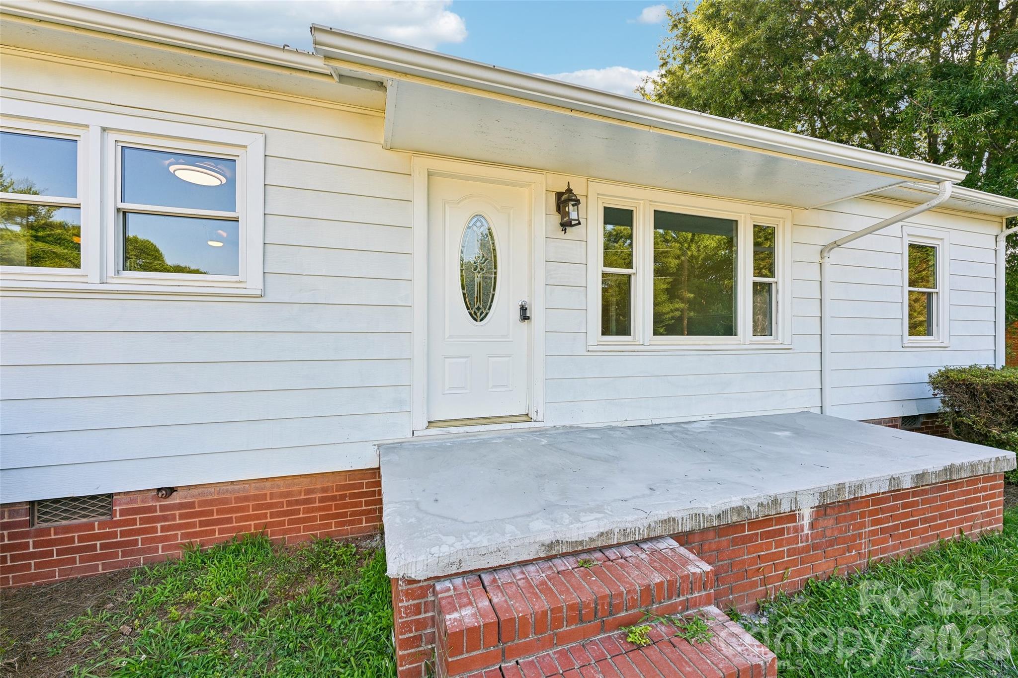 94 Galaxie Drive — Taylorsville