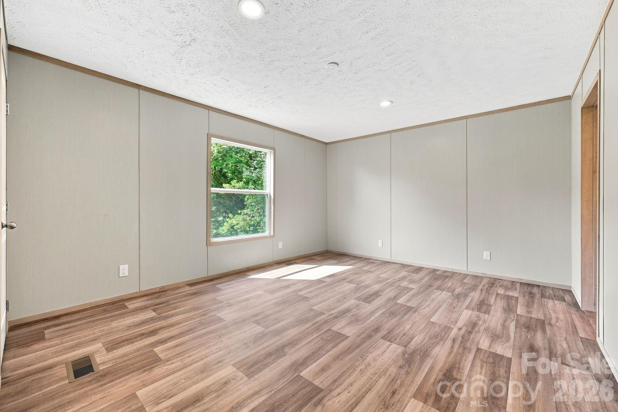 25 Caldwell Road — Waynesville